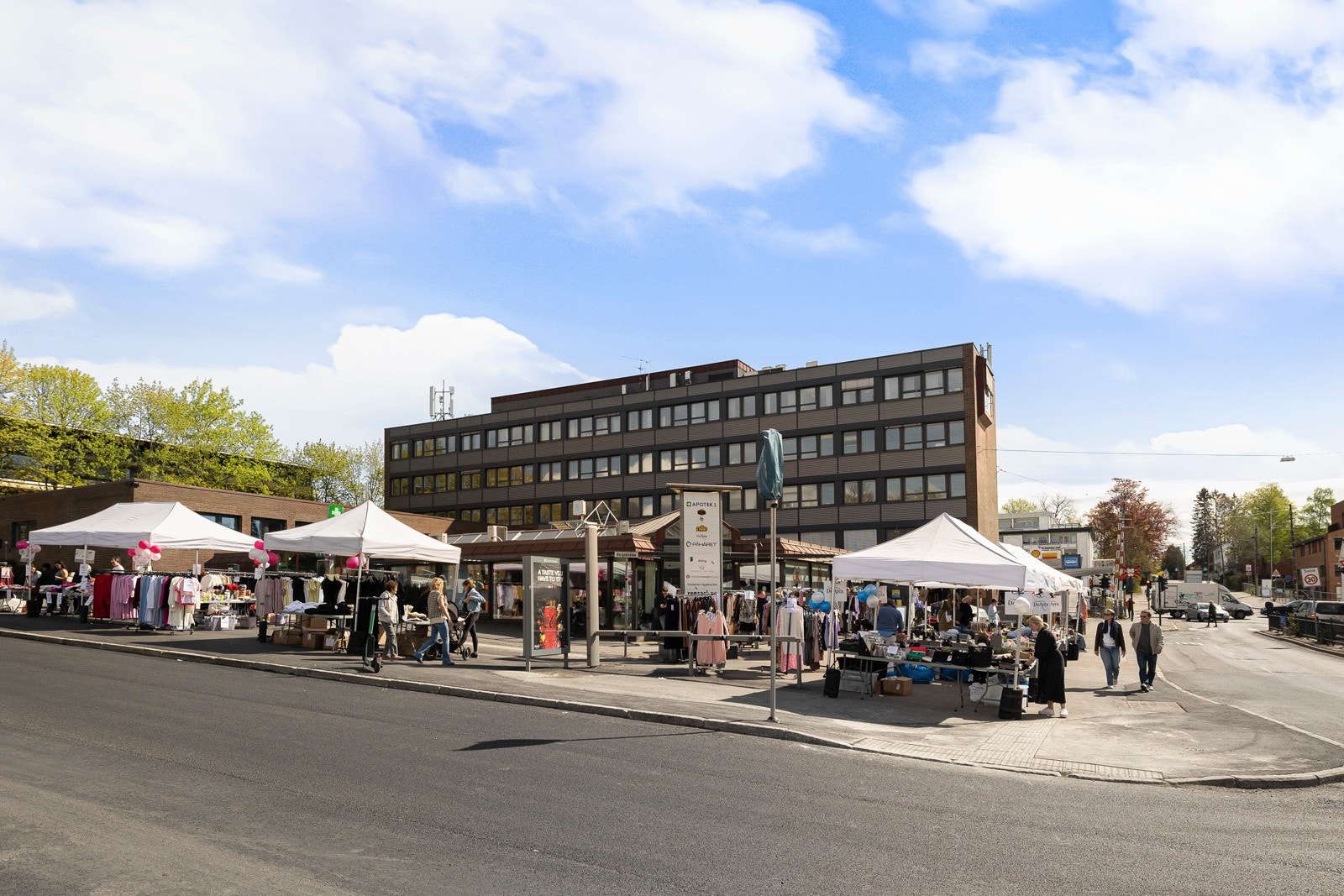 Vinderen Torvet ligger kun 200 meter fra leiligheten. Galleribilde