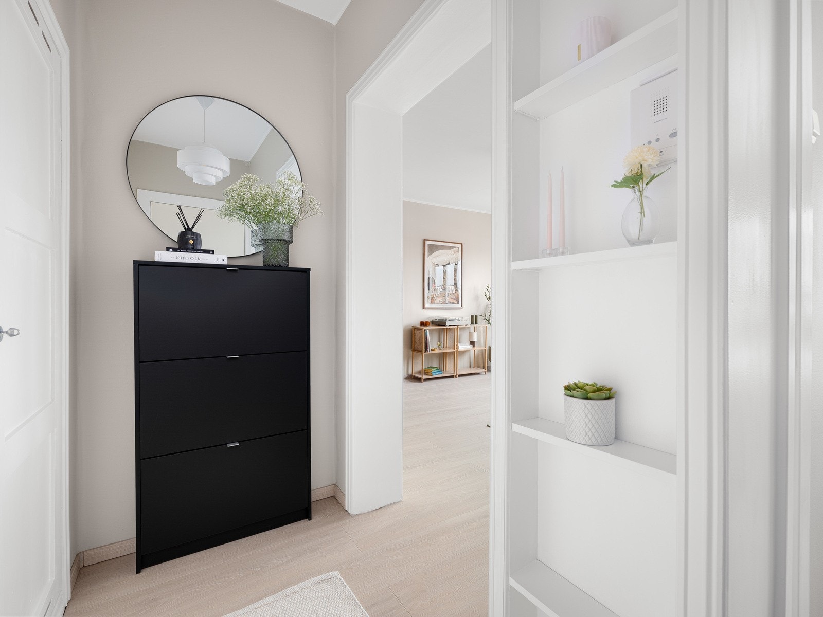 Du har tilgang til et felles vaskeri i byggets 1. etg som kan benyttes av alle beboere. Galleribilde