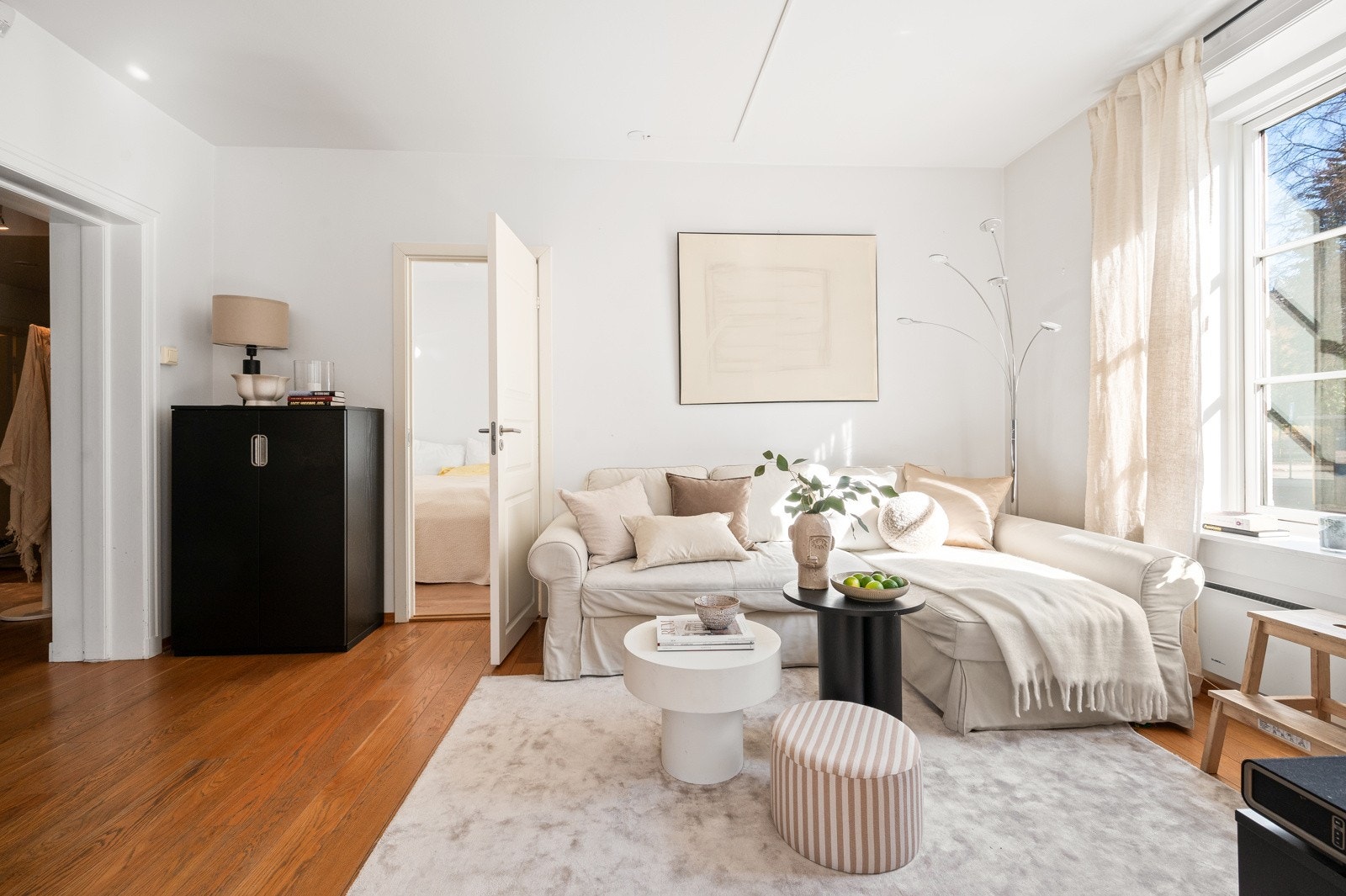 Antall rom og planløsning tilrettelegger for fleksibel innredning etter ønske og behov. Galleribilde