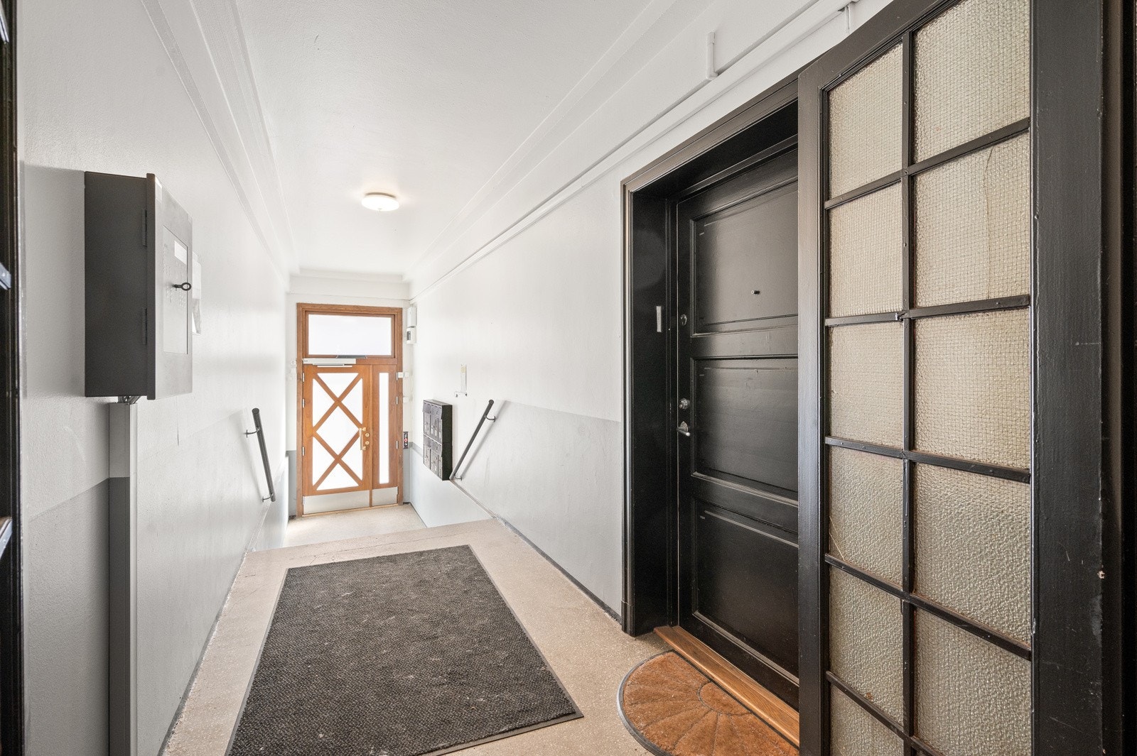 Leiligheten har adkomst via felles trappegang. Galleribilde