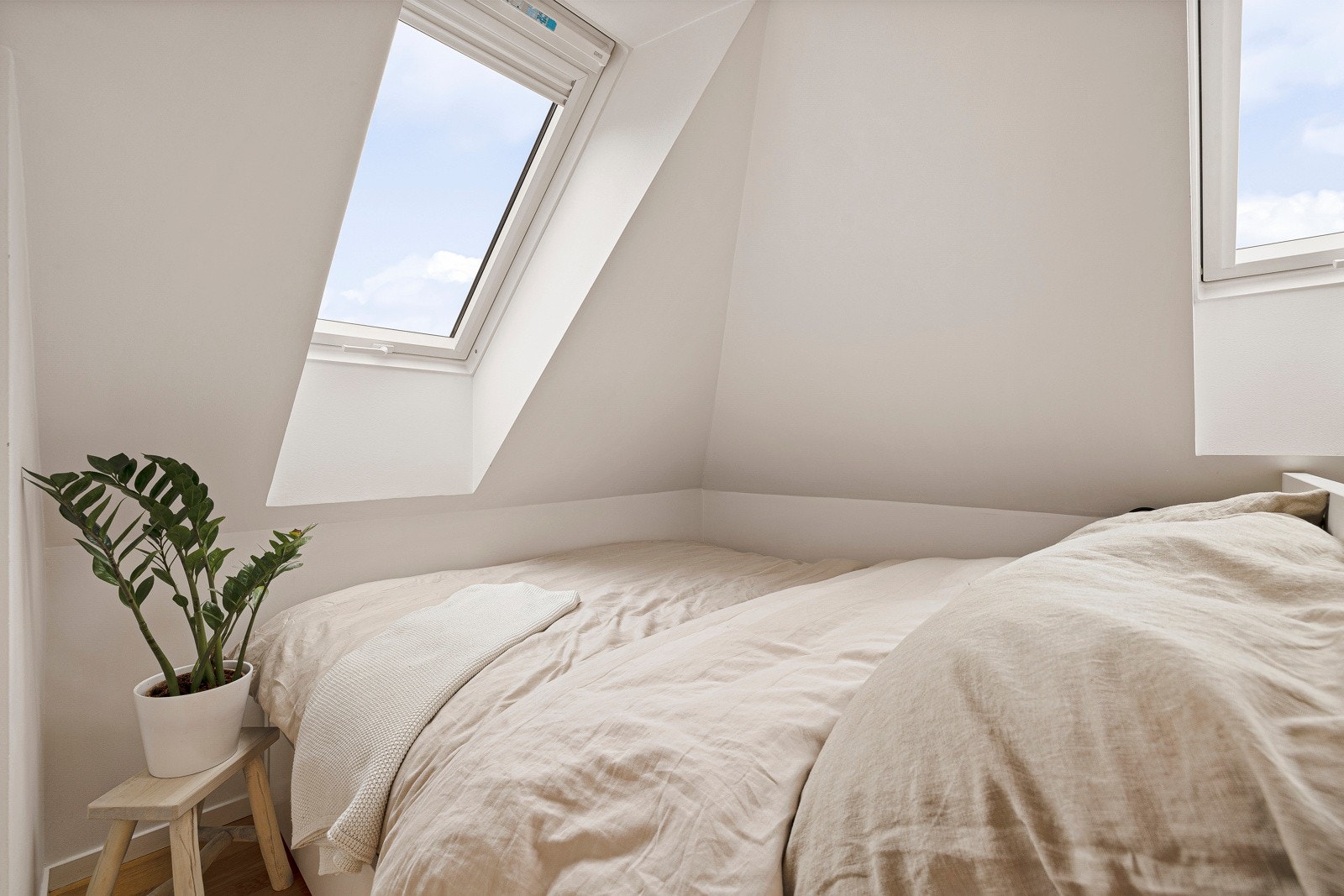 Her er det god plass til dobbeltseng Galleribilde