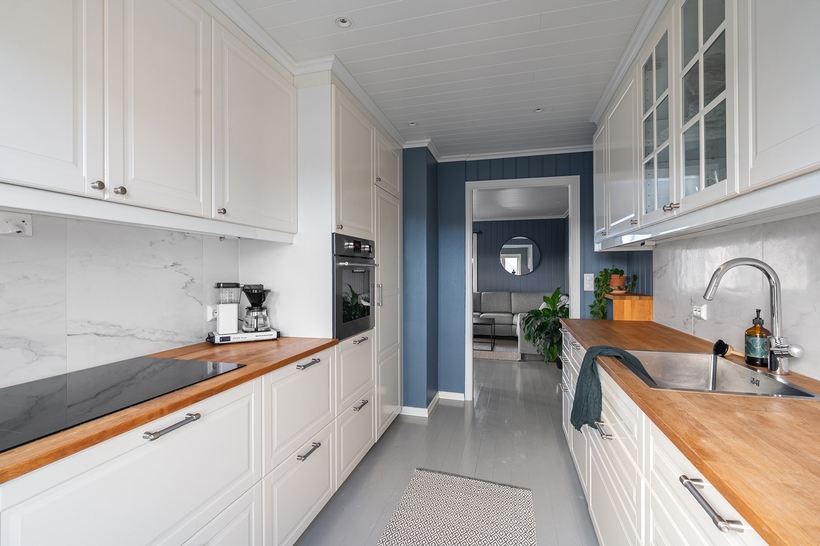 Det er forøvrig tenkt på sprutsonene hvor det er satt opp veggplater som er enkle å rengjøre. Galleribilde