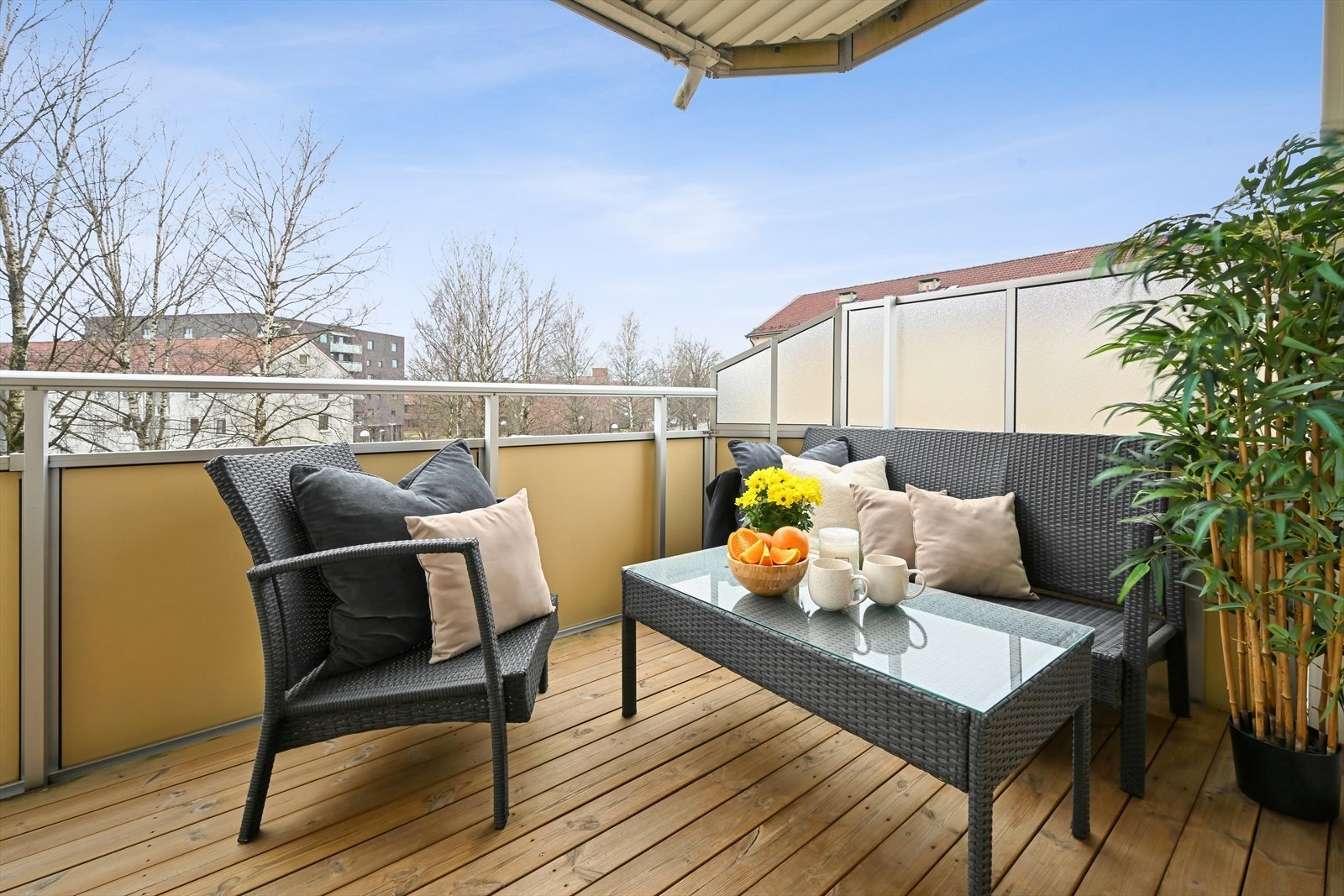 Den fine balkongen på hele 8 kvm ligger høyt og fritt og man har gode solforhold. Galleribilde