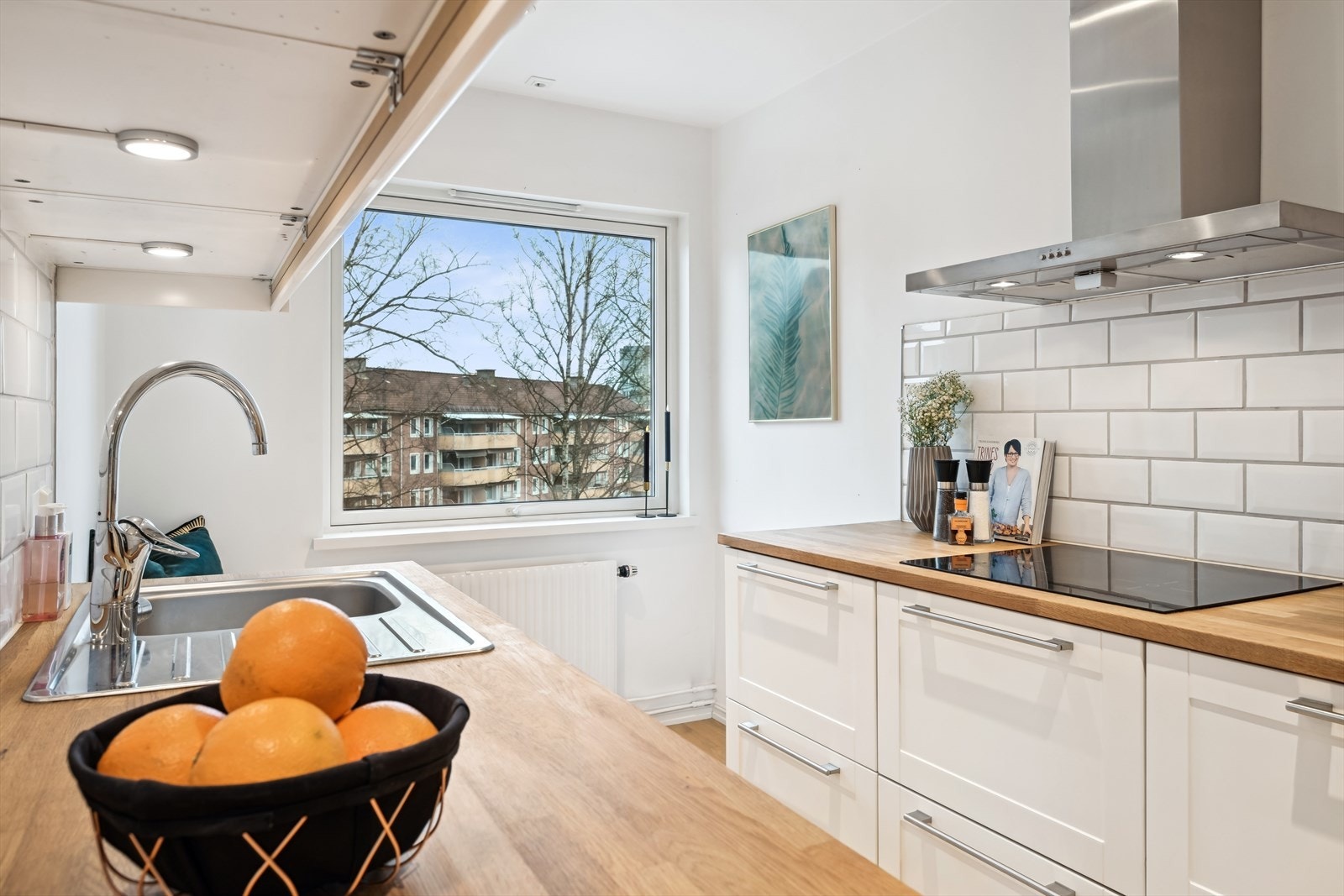 Hvitevarene er integrerte og medfølger ved salg. Galleribilde