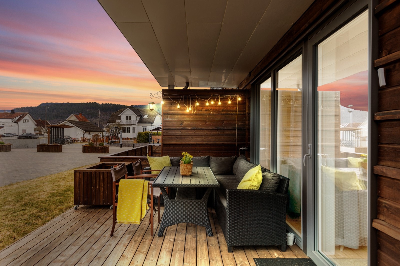 Kveldsstemning på terrassen Galleribilde