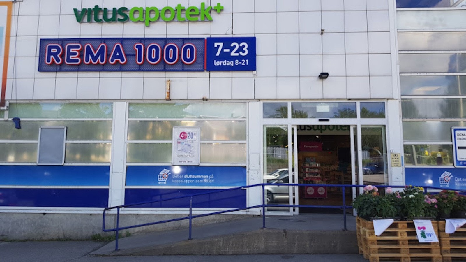 Rema 1000 Bryn ligger kun 3 minutters gange unna Galleribilde