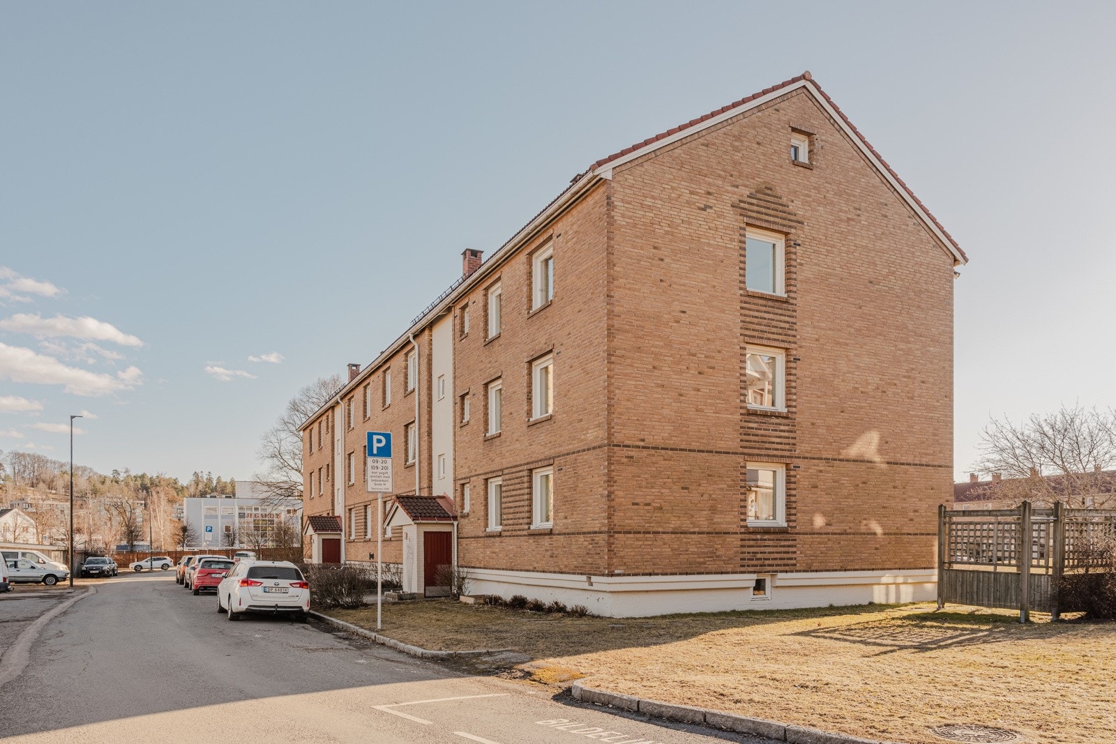 Boligen ligger i et stille og rolig område, og har god beliggenhet Galleribilde