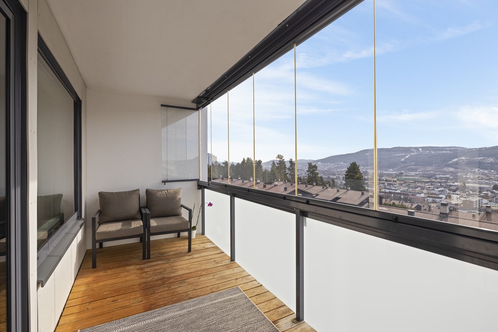 Nydelig utsikt fra balkongen Galleribilde