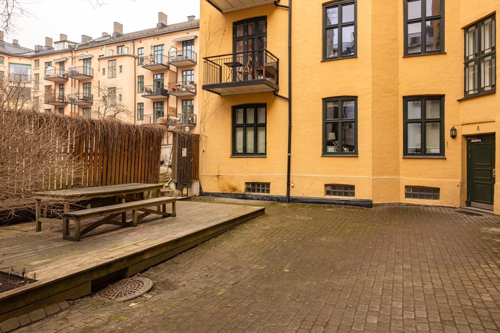 Bakgården er utmerket når du vil samle venner og familie Galleribilde