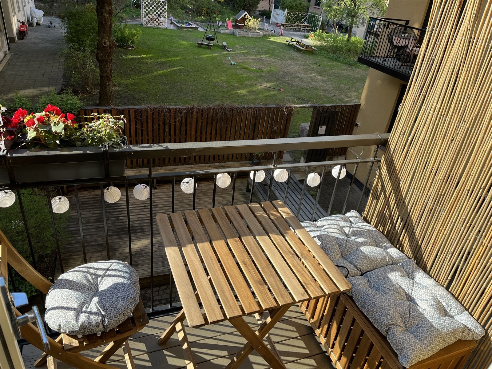 Nyt sola i rolige omgivelser på populære Grunerløkka. (Selgers private bilder) Galleribilde