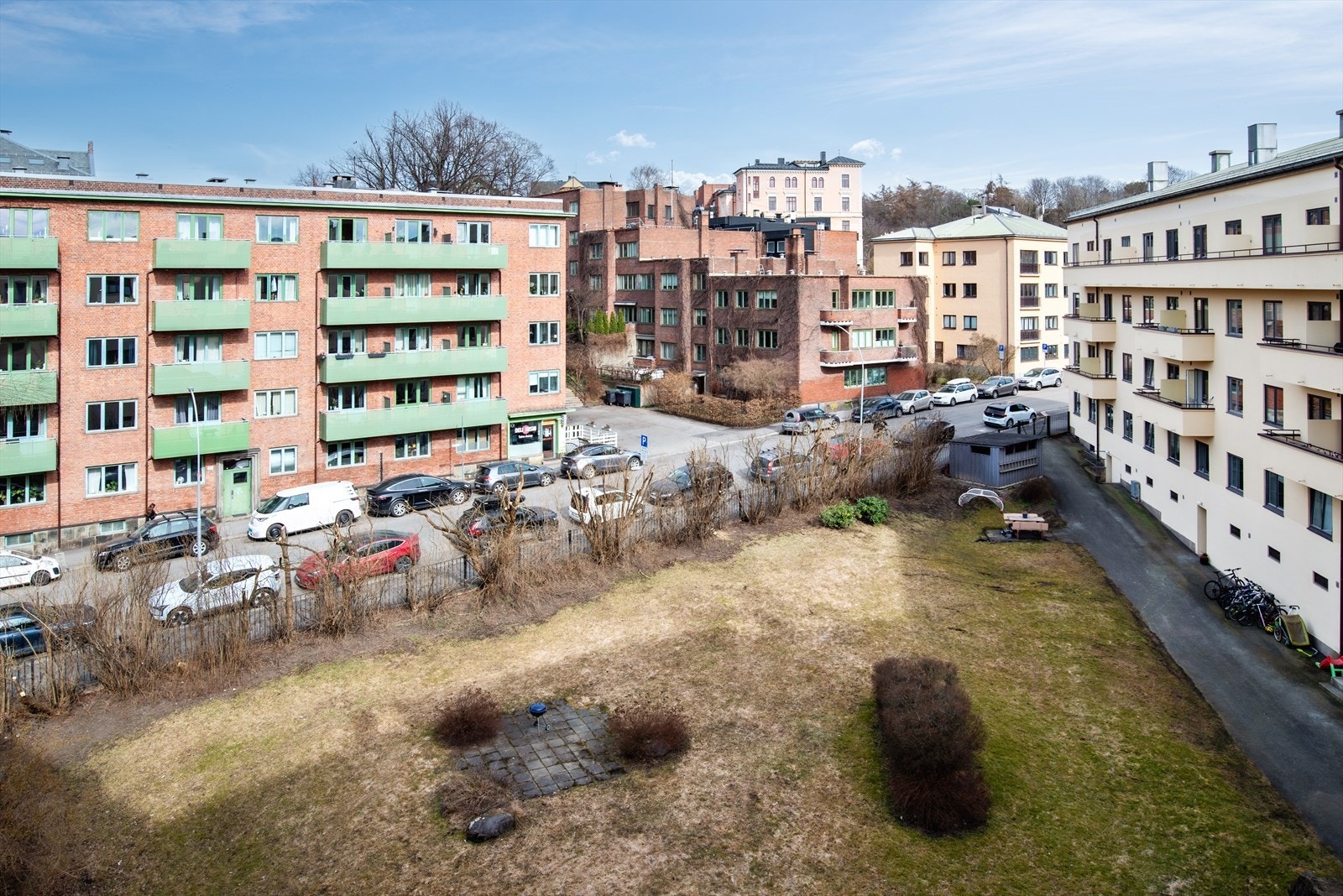 Utsikt fra balkong ved kjøkken Galleribilde