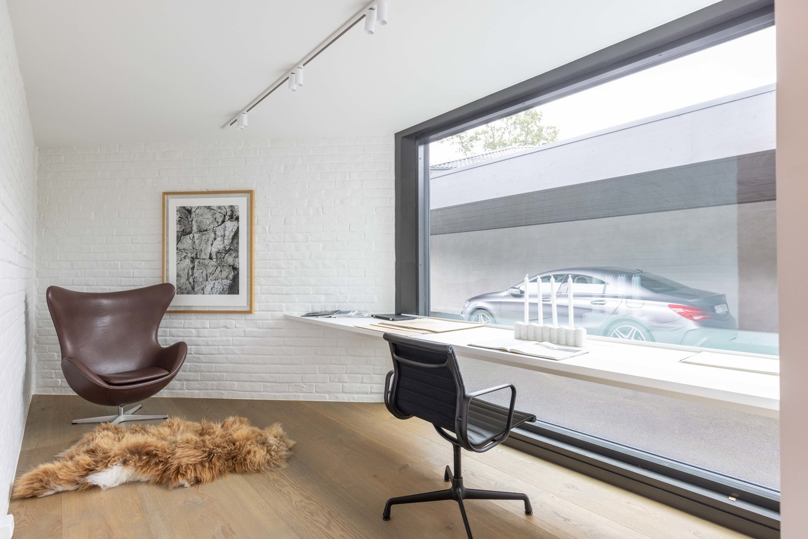 Kontor eller lekeplass, eller kanskje bibliotek eller lekerom? Perfekt for alle formål. Galleribilde