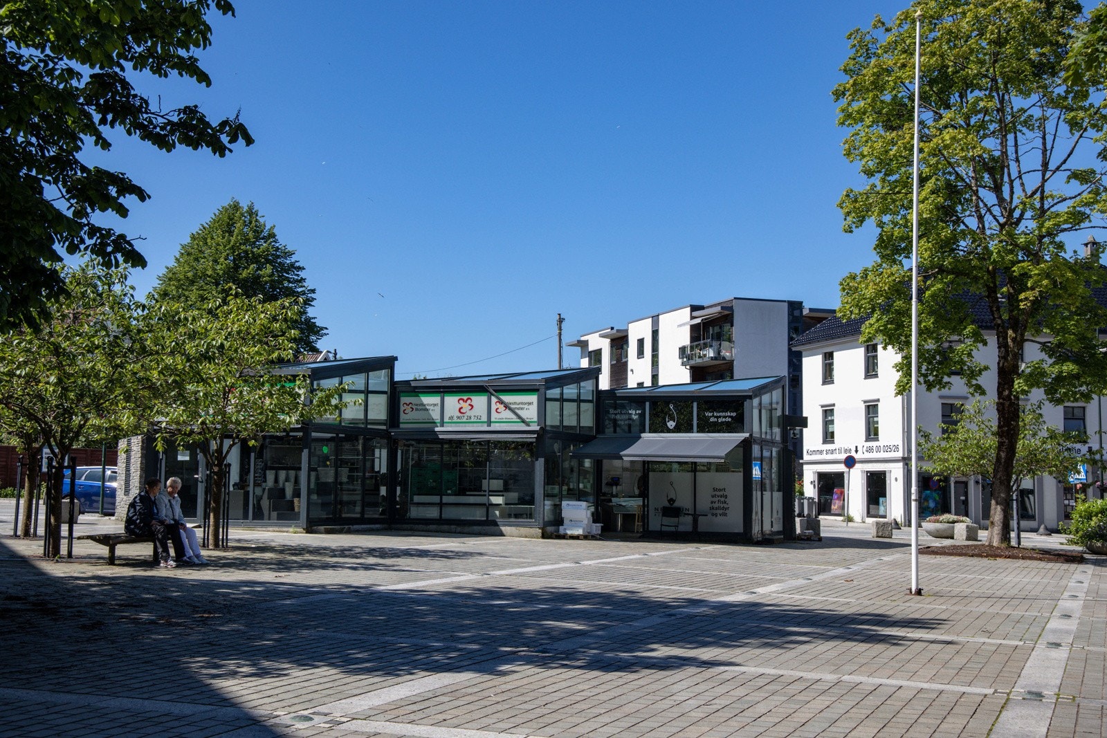 Nesttun, ditt nye sentrum. Her får man alt man trenger og mer til. Galleribilde