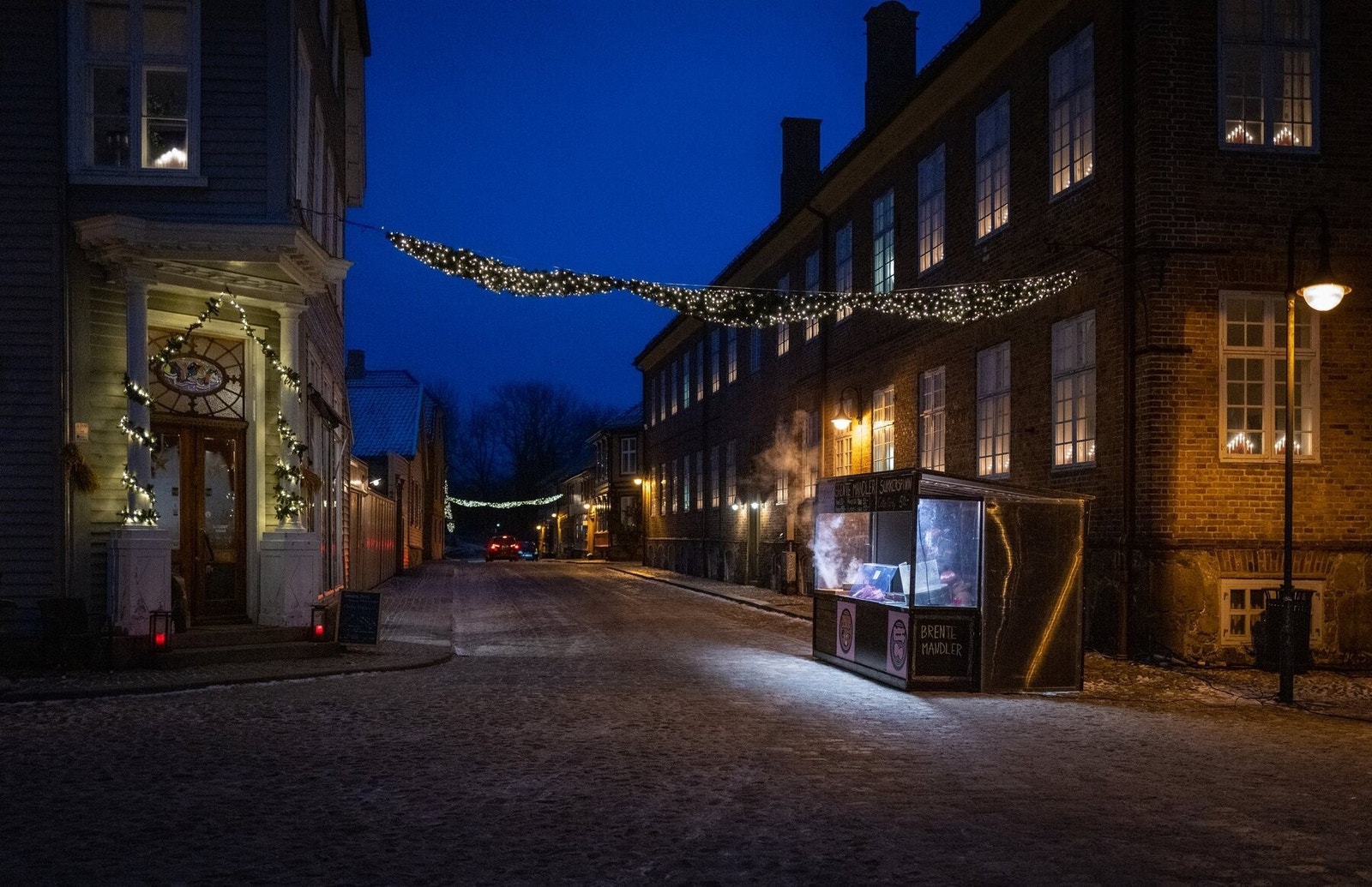 Gamlebyen, nord-europas best bevarte festningsby ligger i ditt nabolag, med cafeer, restauranter, gallerier - og god stemning. Galleribilde