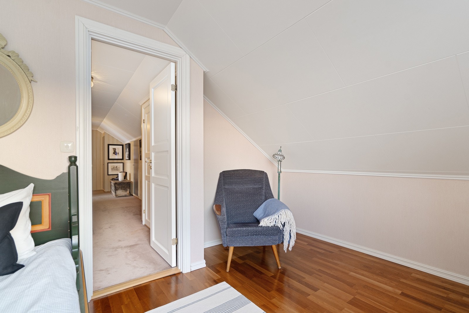 Soverom nr 4 Galleribilde