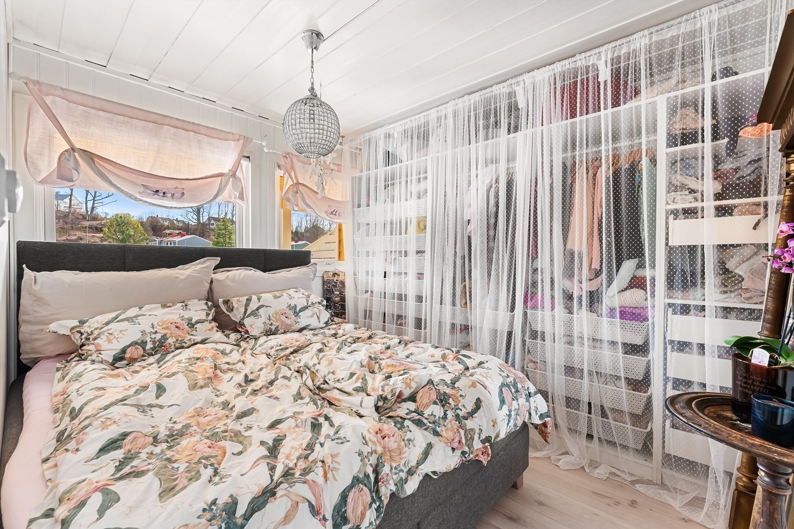 I 1. etasjen finner vi 3 gode soverom Galleribilde