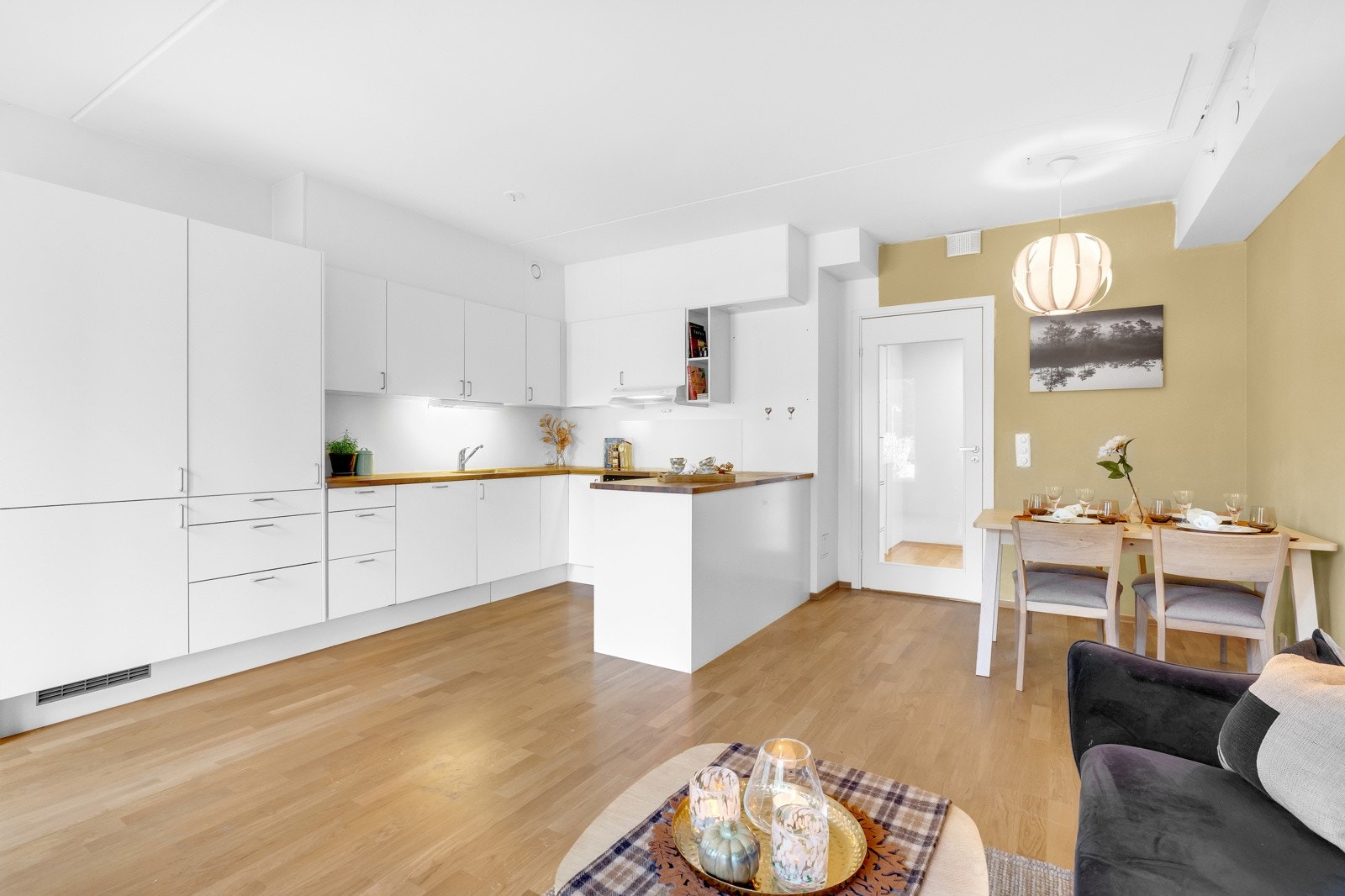 Åpen og luftig romfølelse. Galleribilde