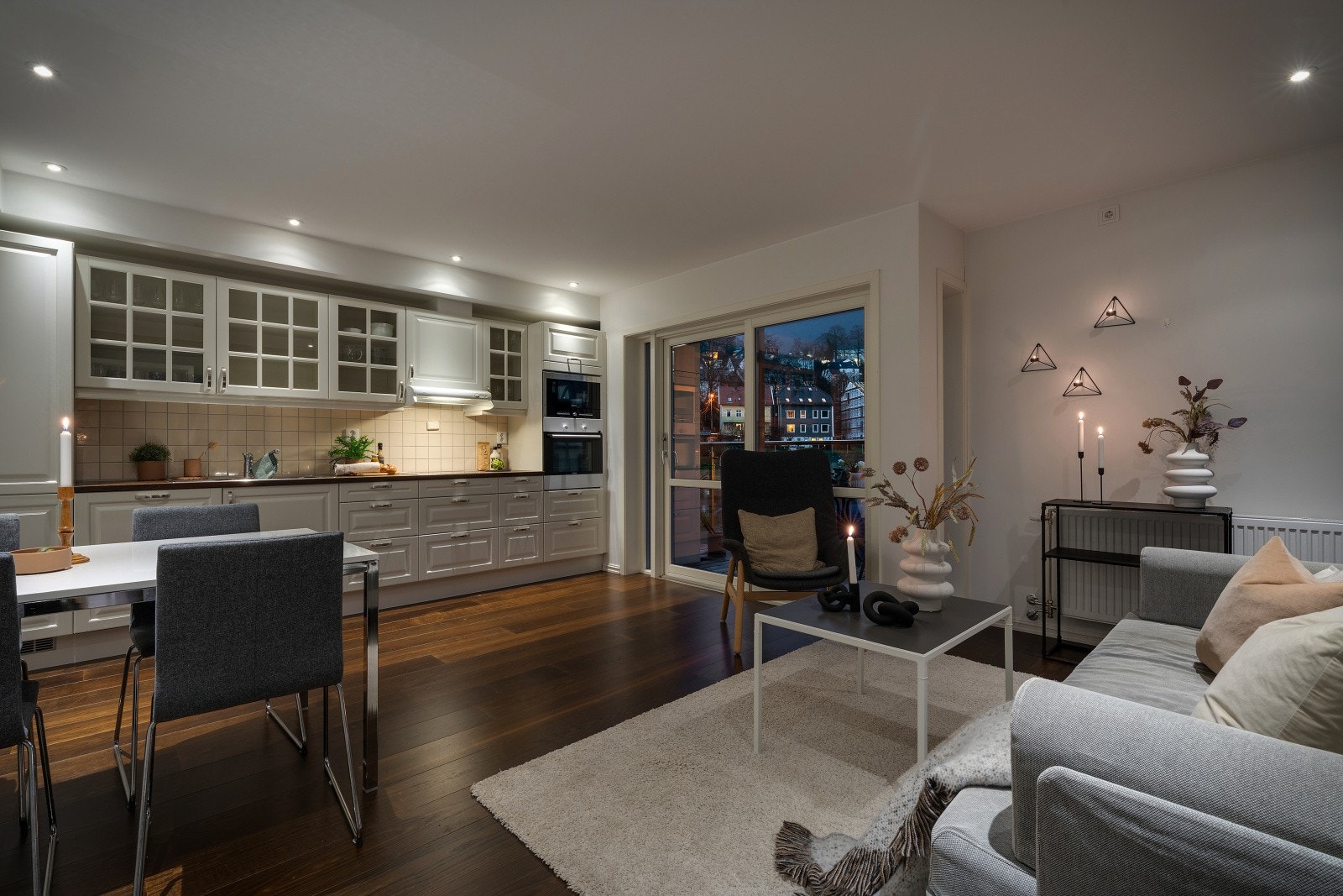 Kveldsbilde - Stue Galleribilde