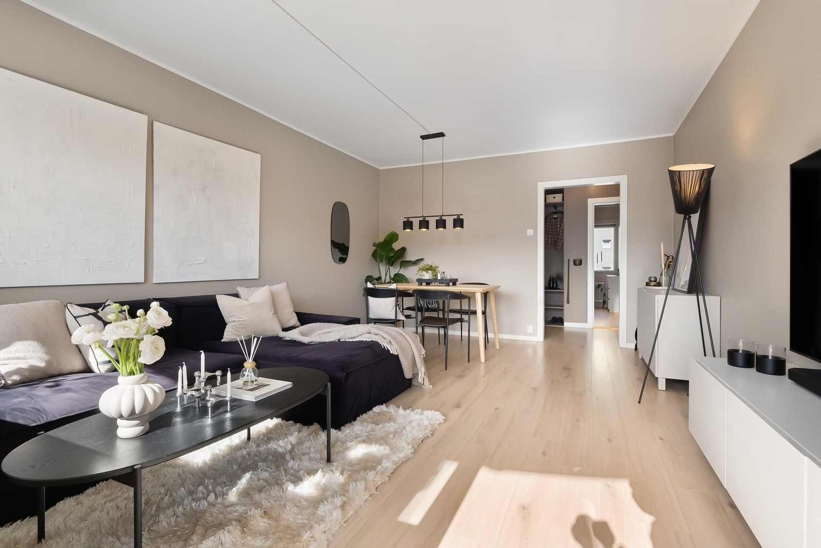 Leiligheten er innflytningsklar med sin meget høye standard. Galleribilde