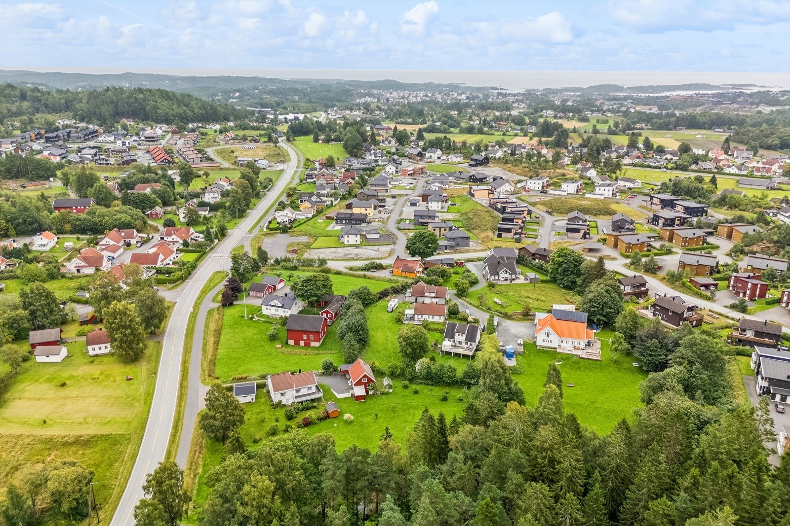 Området er sentralt og samtidig landlig. Galleribilde