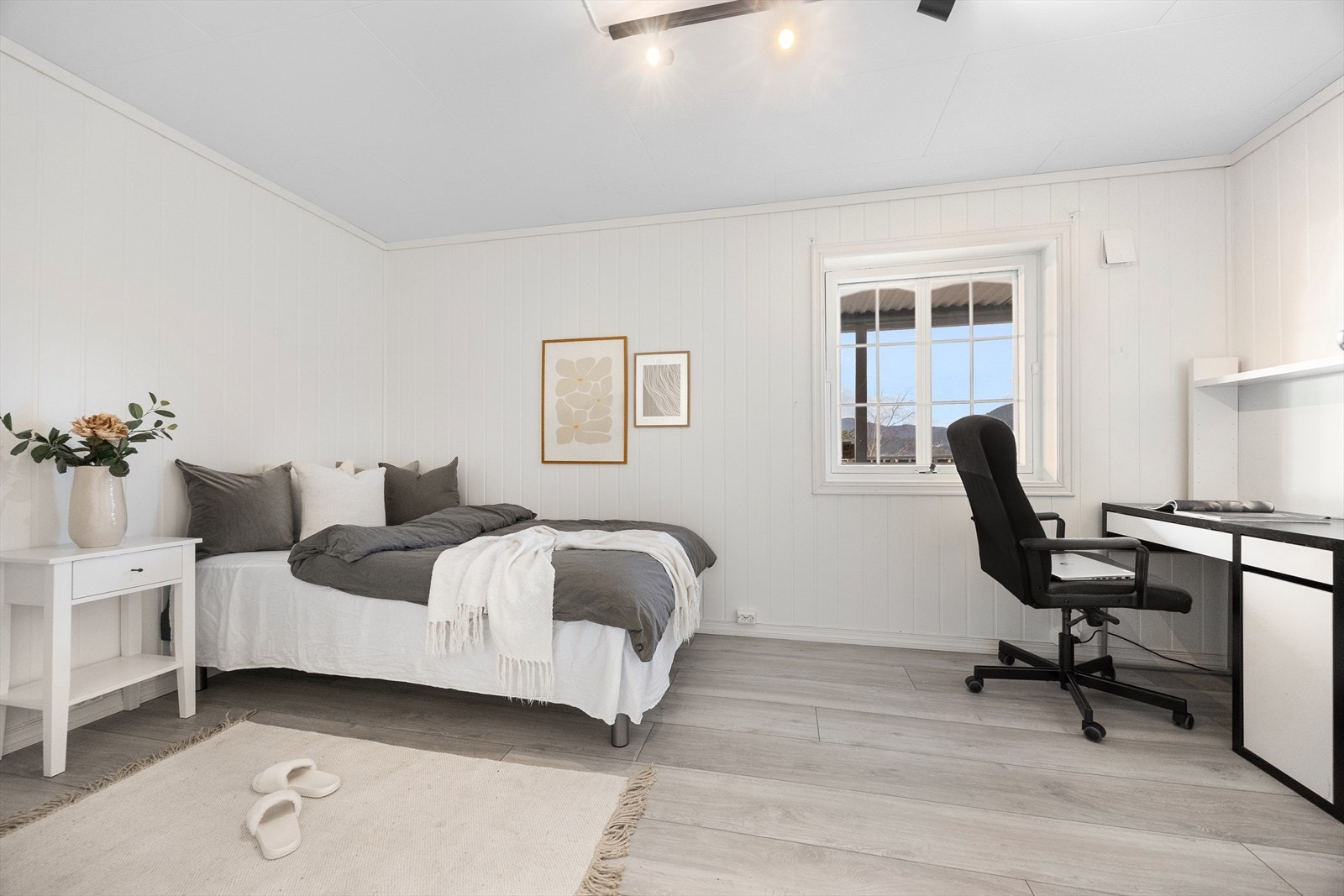 Disponibelt rom i underetasje. Det gjøres oppmerksom på at dette ikke er omsøkt til soverom, men er blitt brukt som soverom av selger. Galleribilde