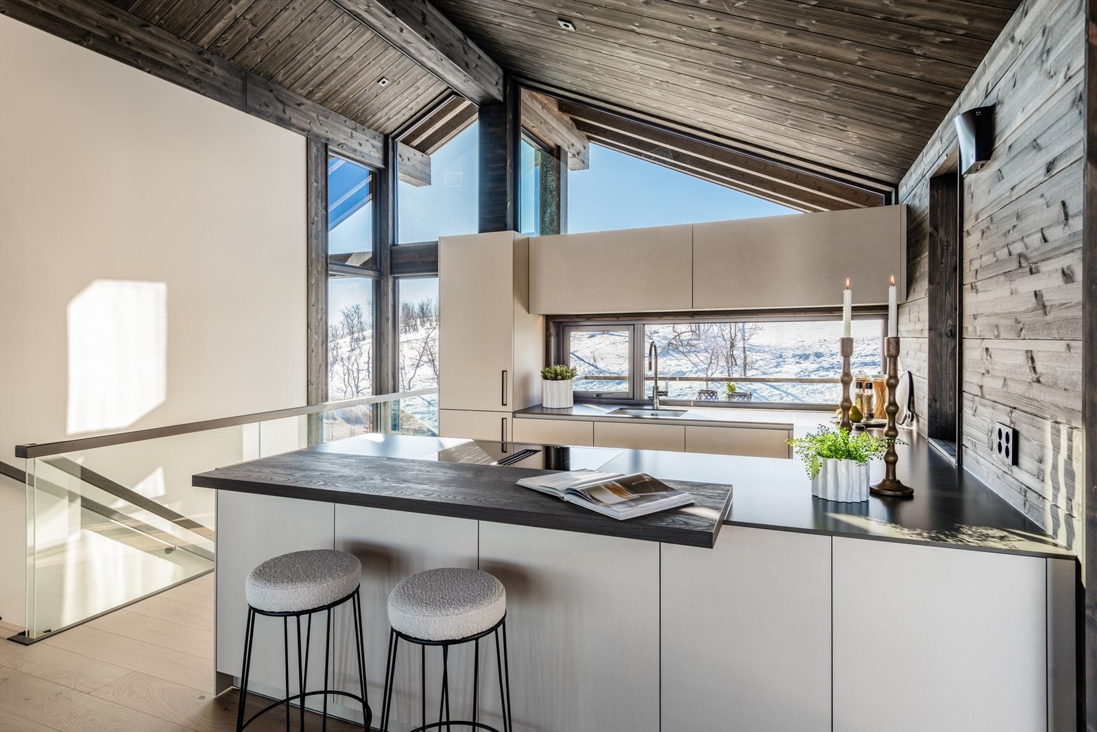 Stort og åpent - Italiensk designkjøkken fra Modulnova. Galleribilde