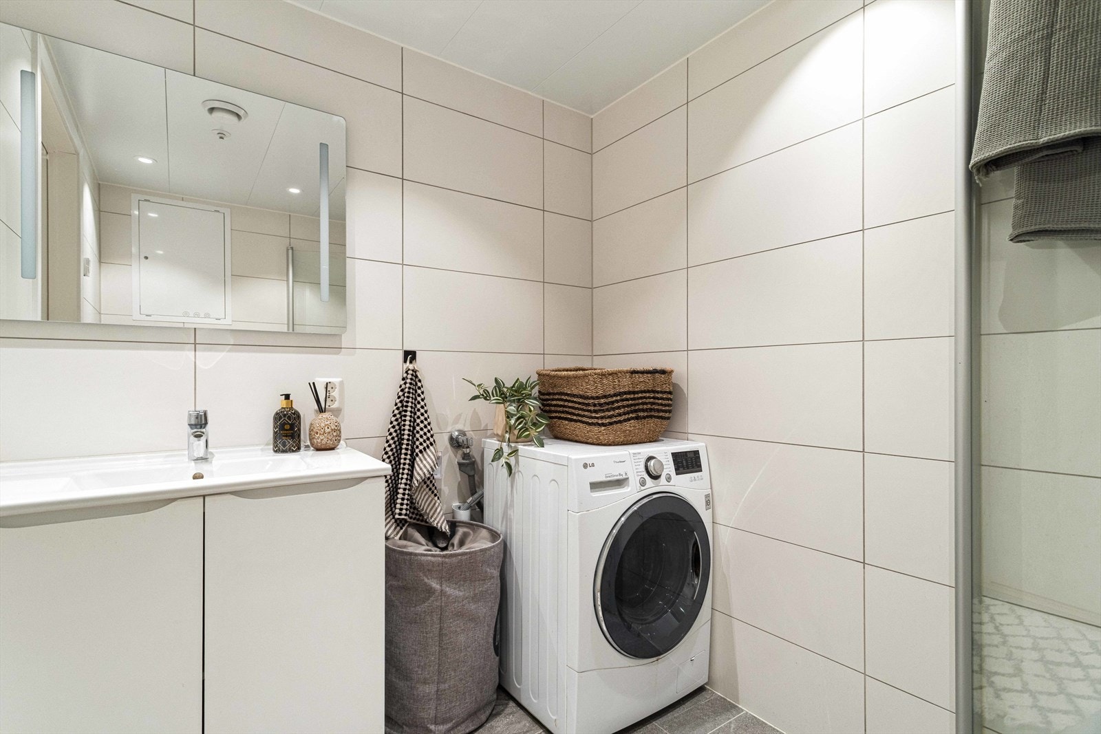 Badet er på 4 kvm. Galleribilde