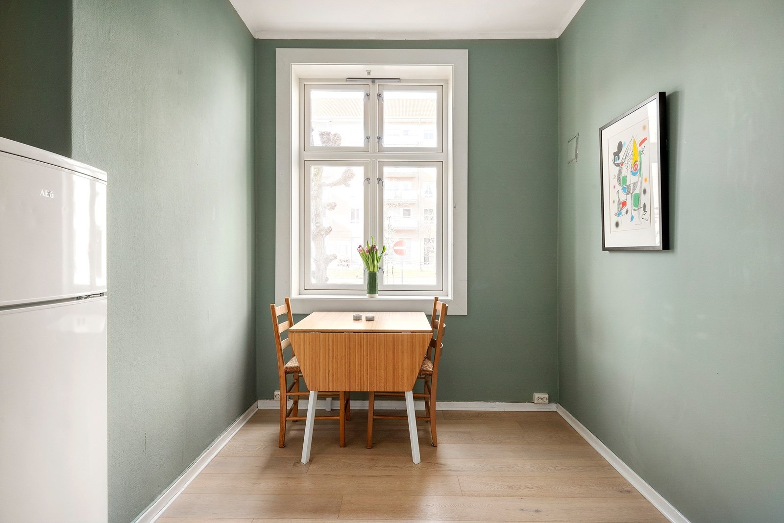 Kjøkken med spiseplass Galleribilde