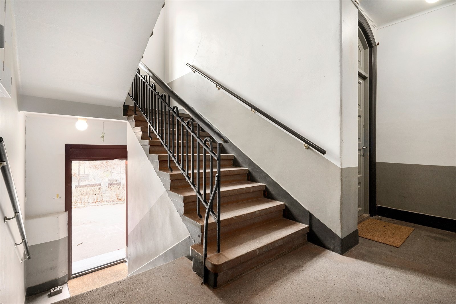 Kort vei til bakgården Galleribilde