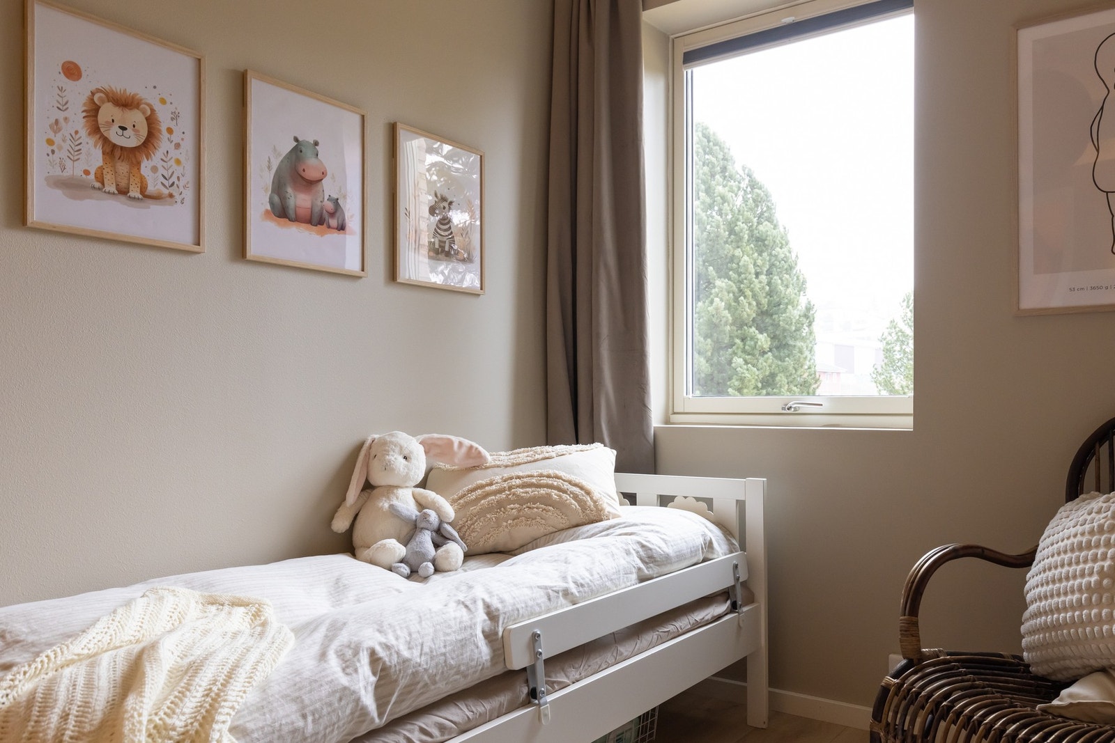 Alle rommene har spesialtilpassede persienner med mørklegging fra Oslo solskjerming. Galleribilde