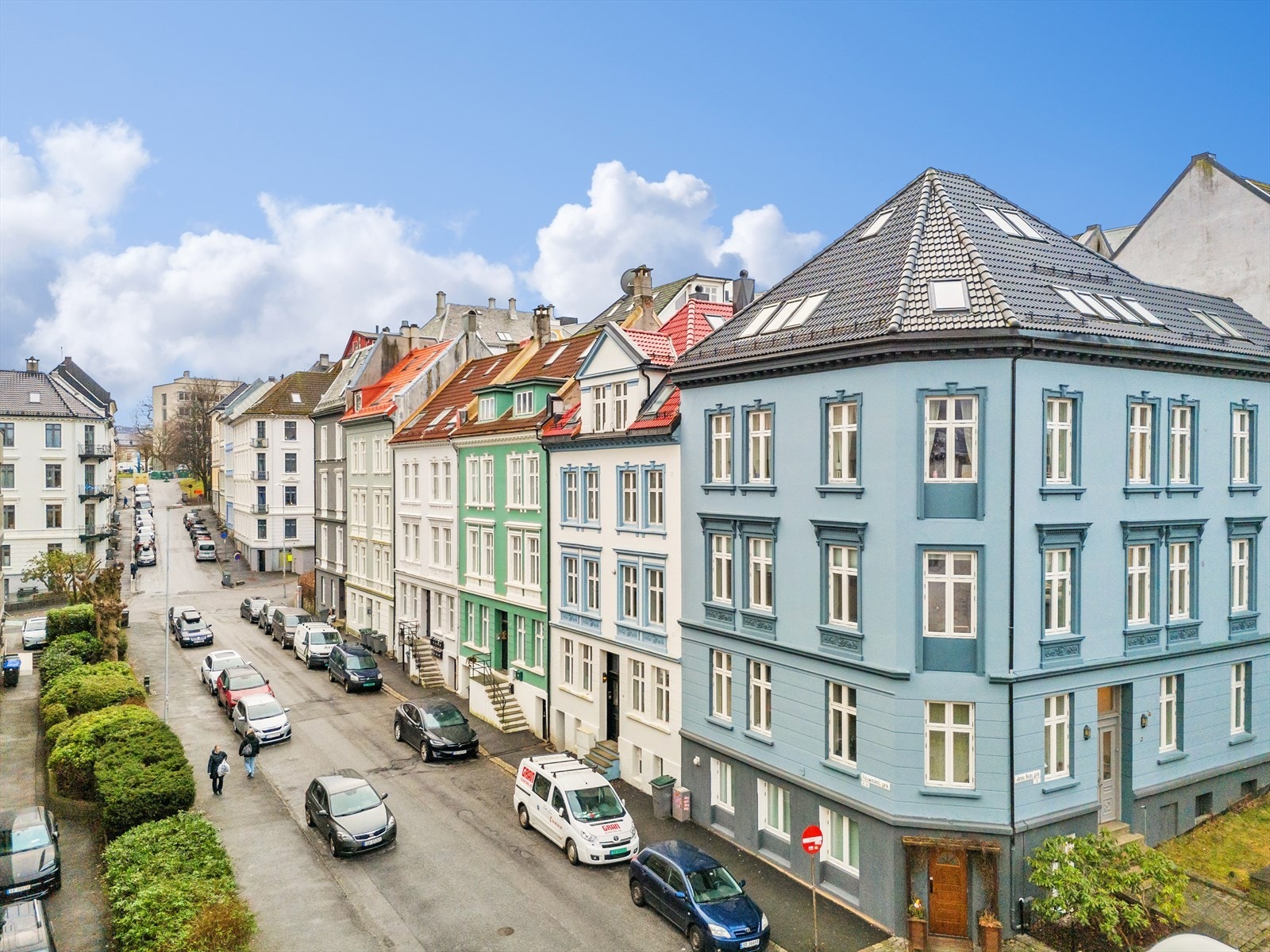 Leiligheten ligger attraktivt til på Nygårdshøyden med umiddelbar nærhet til bykjernen og alt den har å by på. Galleribilde