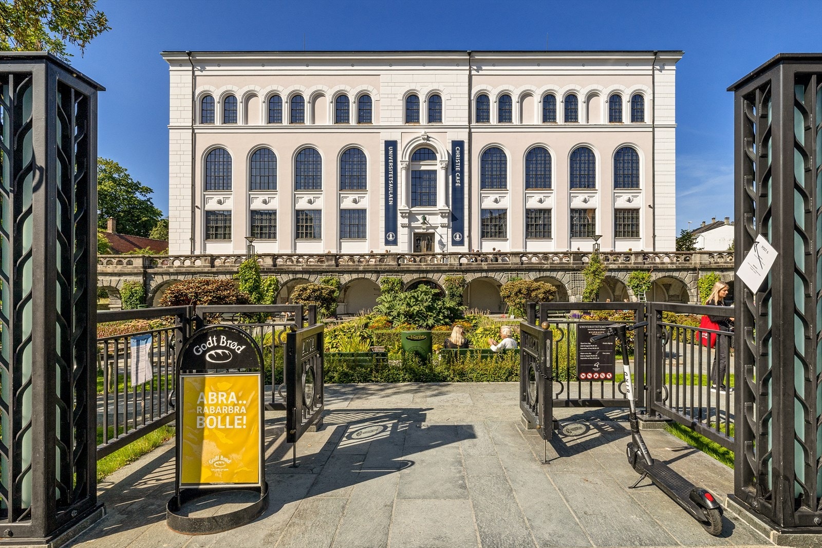 Like ved ligger også Muséhagen som kan nytes hele året. Galleribilde