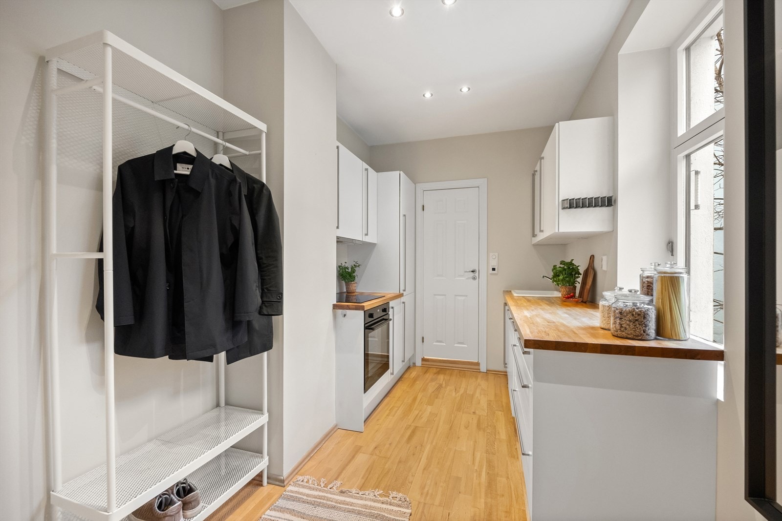 Gjennomgående parkett i alle rom. Galleribilde