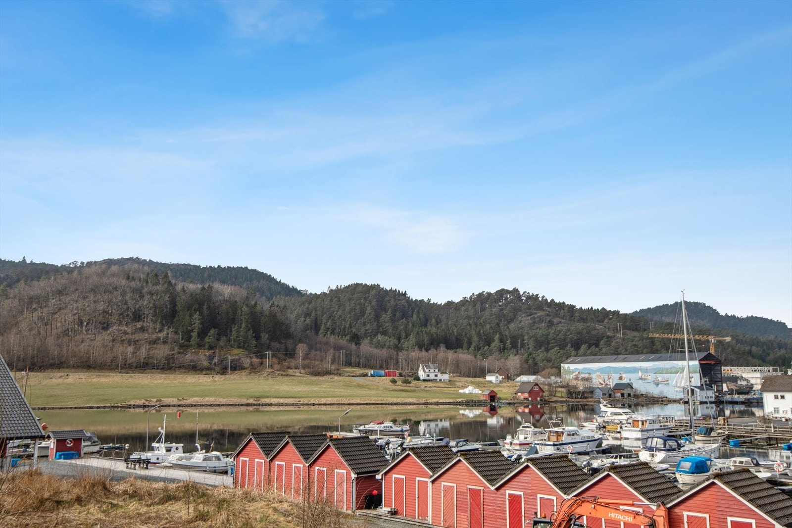Flott utsikt mot Hillestadvågen. Galleribilde
