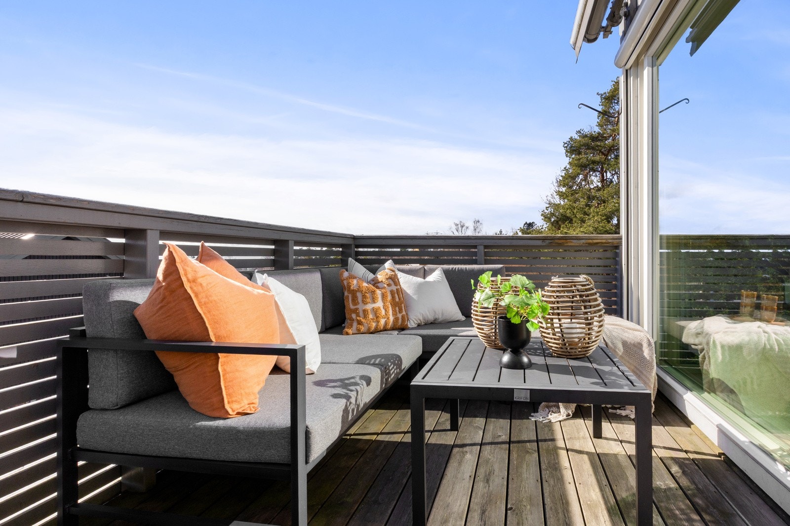 Balkongen er meget skjermet Galleribilde