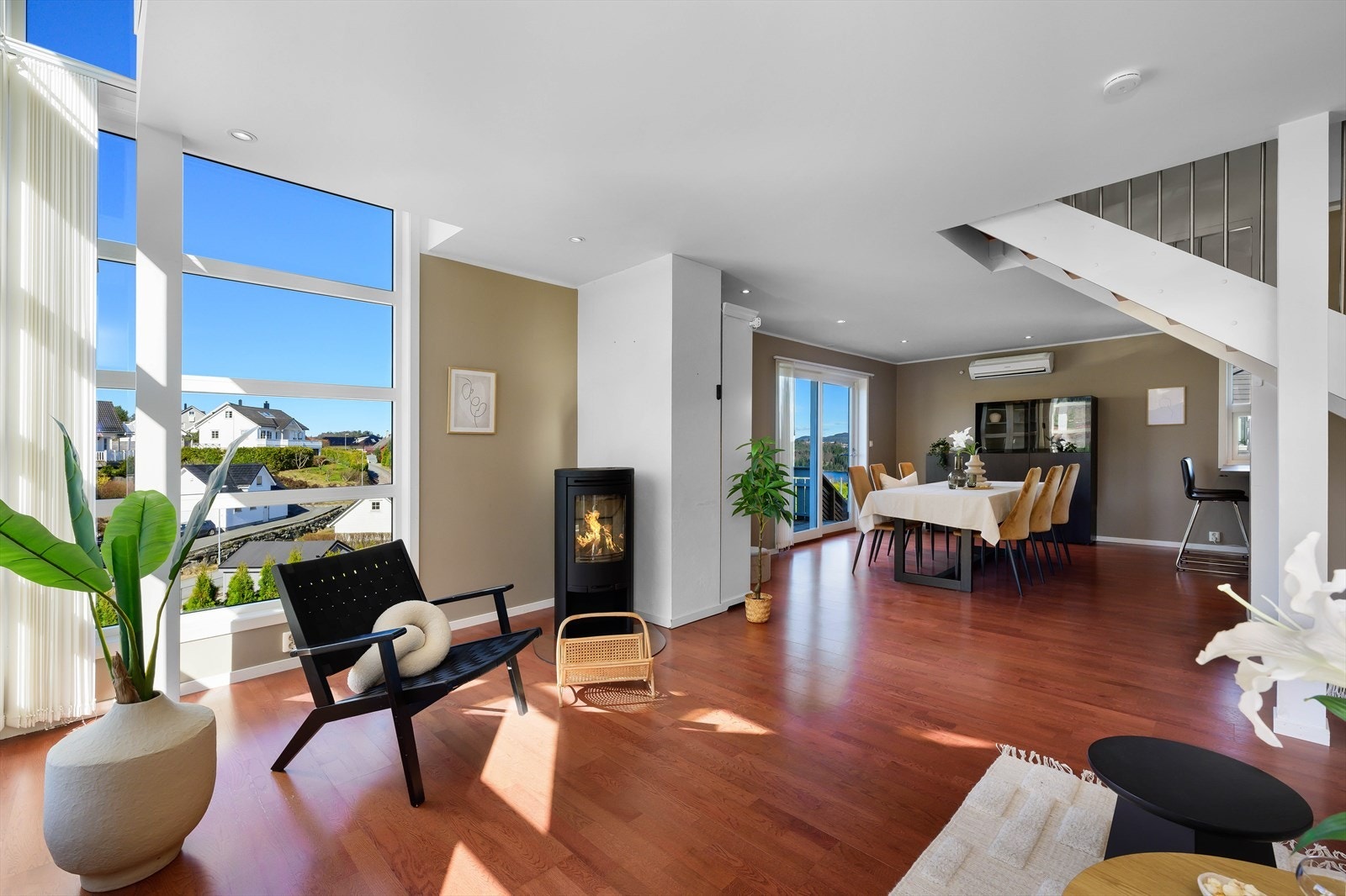 Stuens størrelse gir deg flere innredningsmuligheter. Galleribilde