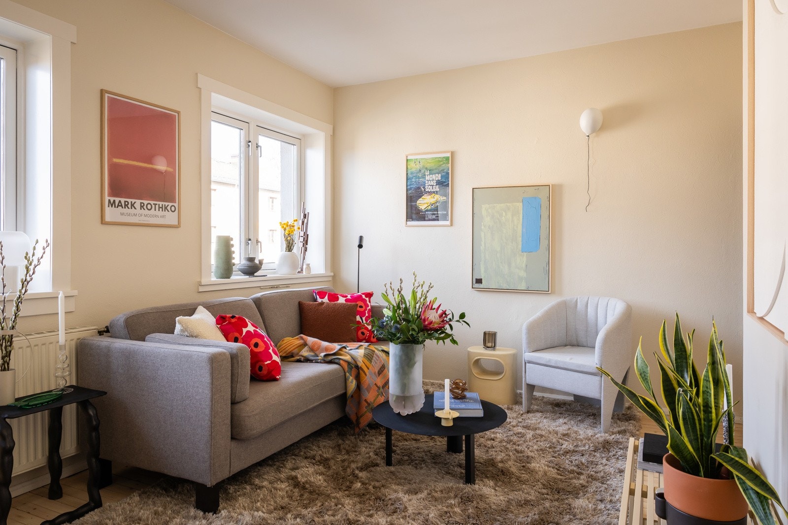 Varmtvann, fyring og bredbånd er inkl. i felleskostnader. Galleribilde