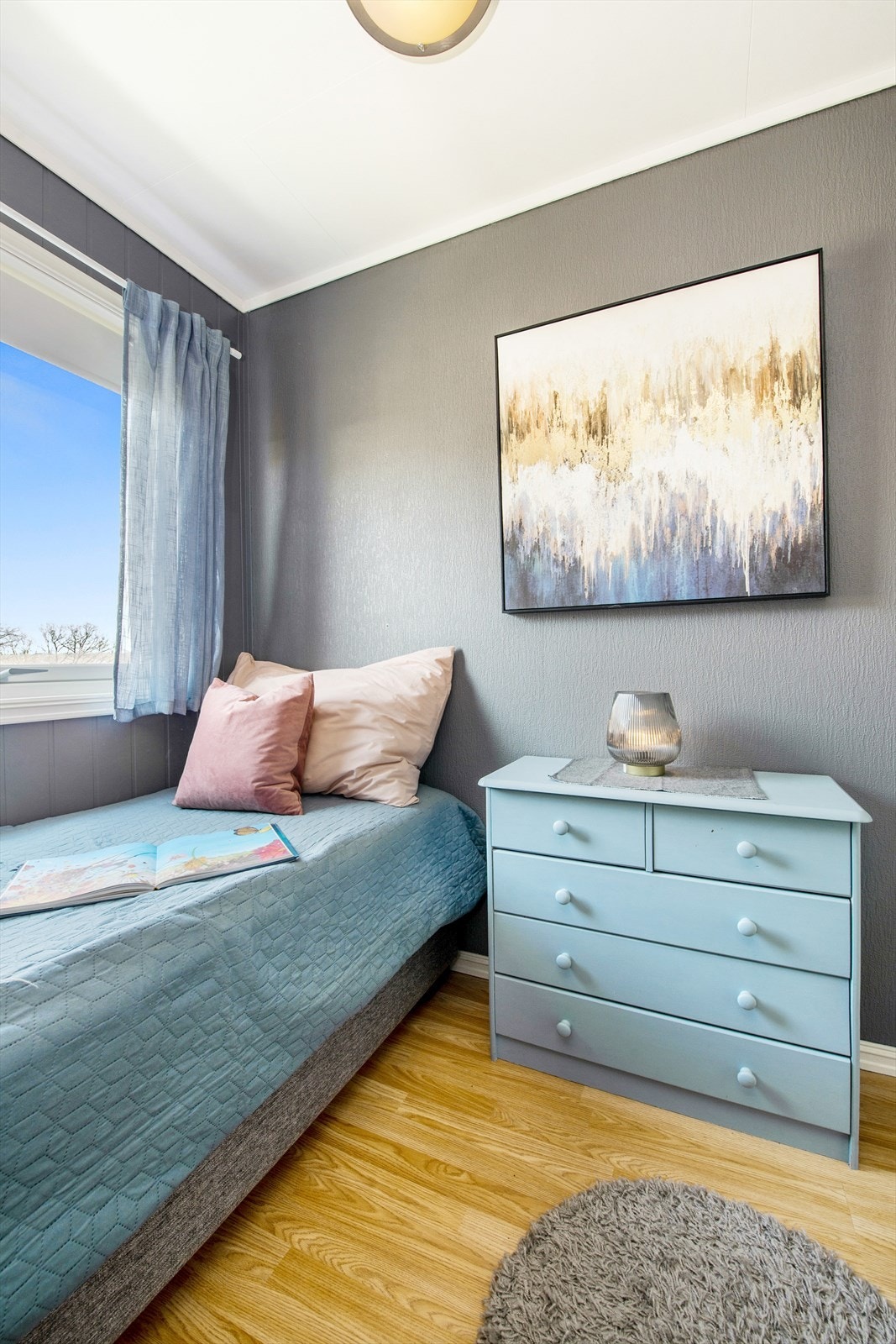 Bod som i dag brukes som soverom. Ikke godkjent for varig opphold. Galleribilde