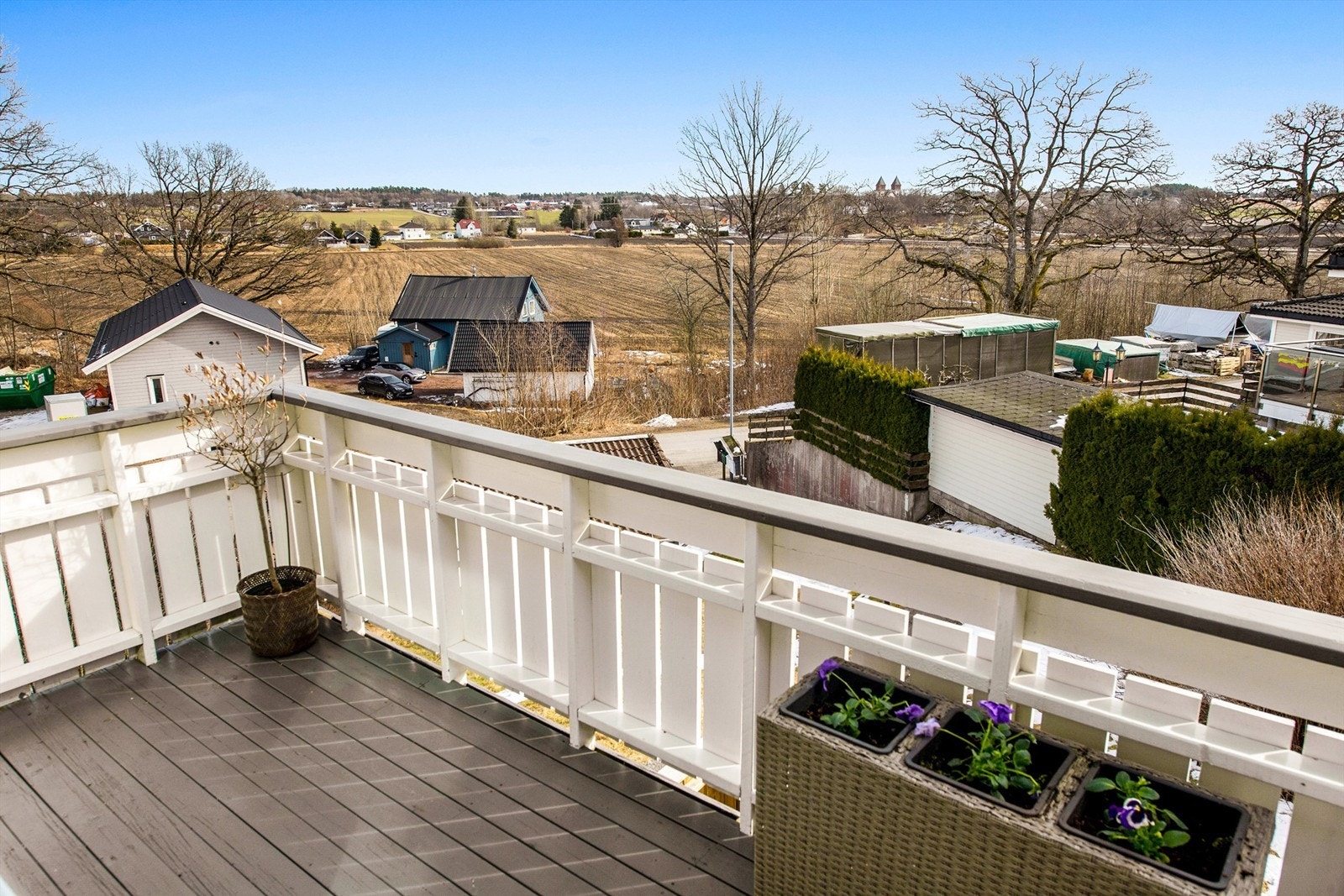 Tidlig morgensol på balkongen! Galleribilde