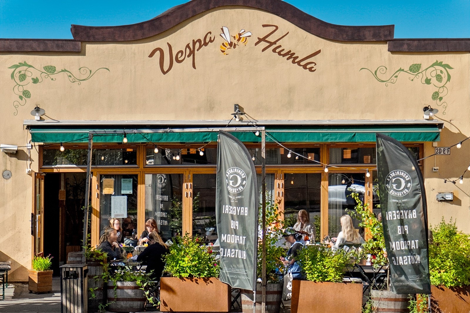 Det tar under 10 min å gå til kafeene WB Samson og Vespa og Humla, samt alle kafeene på Birkelunden. Galleribilde