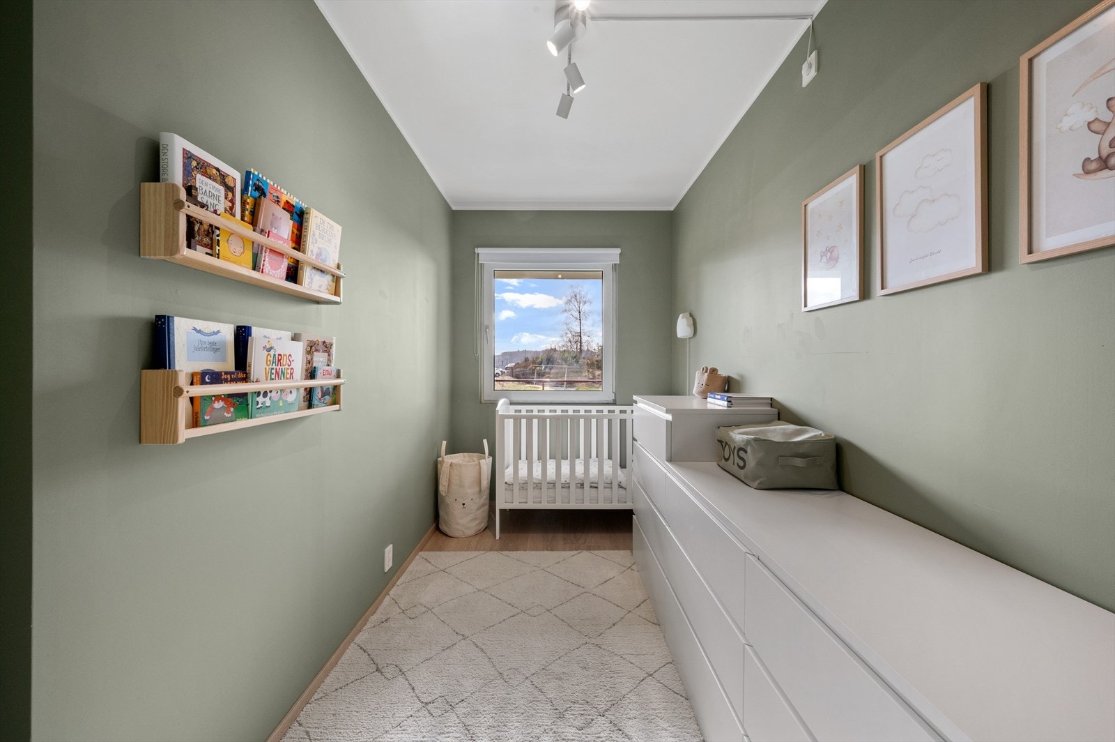 Begge rommene passer ypperlig som barnerom, gjesterom, kontor eller hobbyrom. Galleribilde