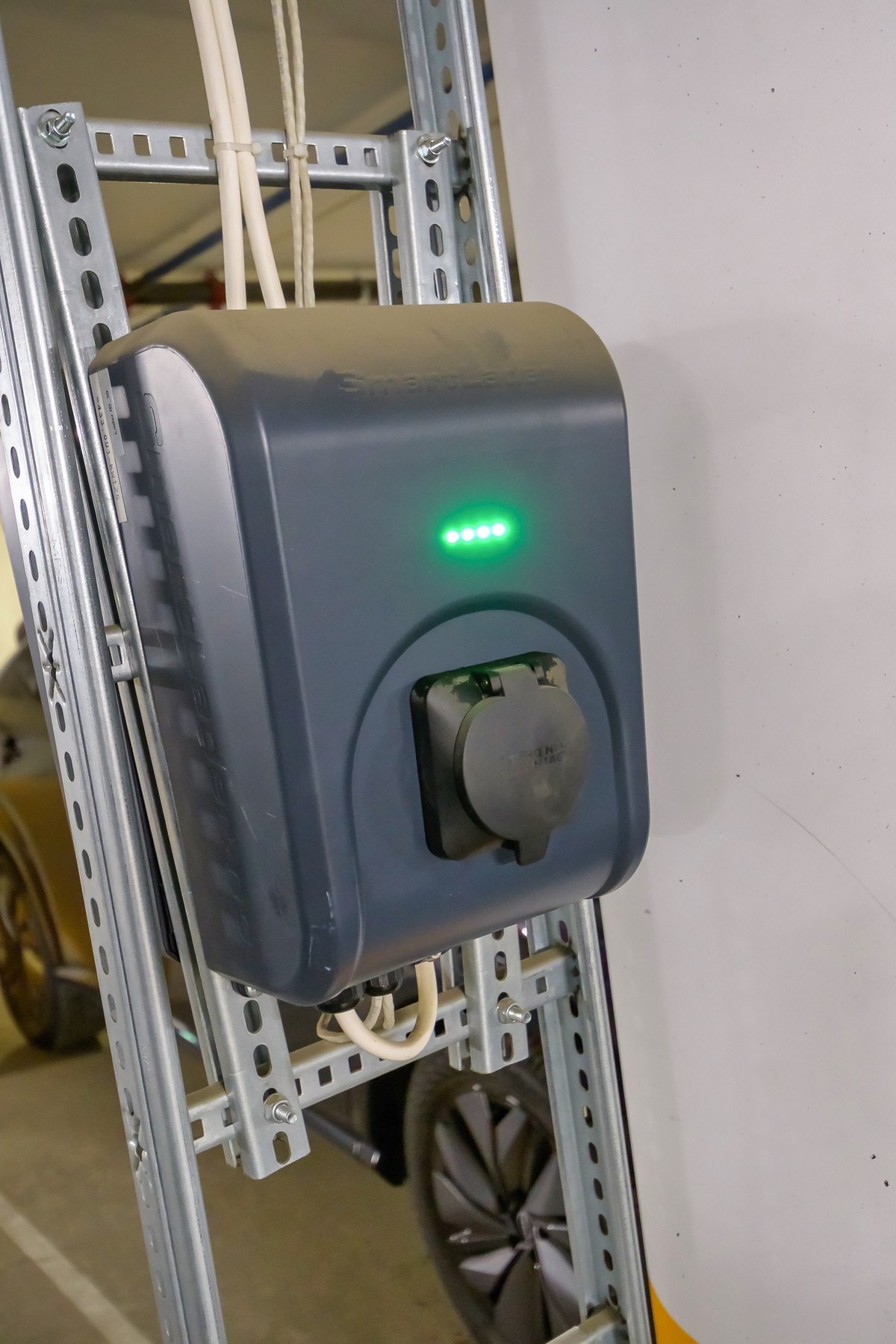 Plassen er utstyrt med el-lader. Galleribilde