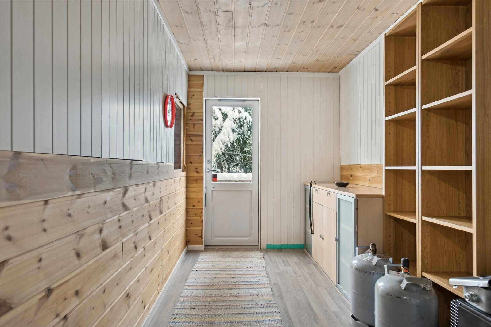 Gang- (Tilbygg 2017). Direkte adkomst ut til veranda. Galleribilde