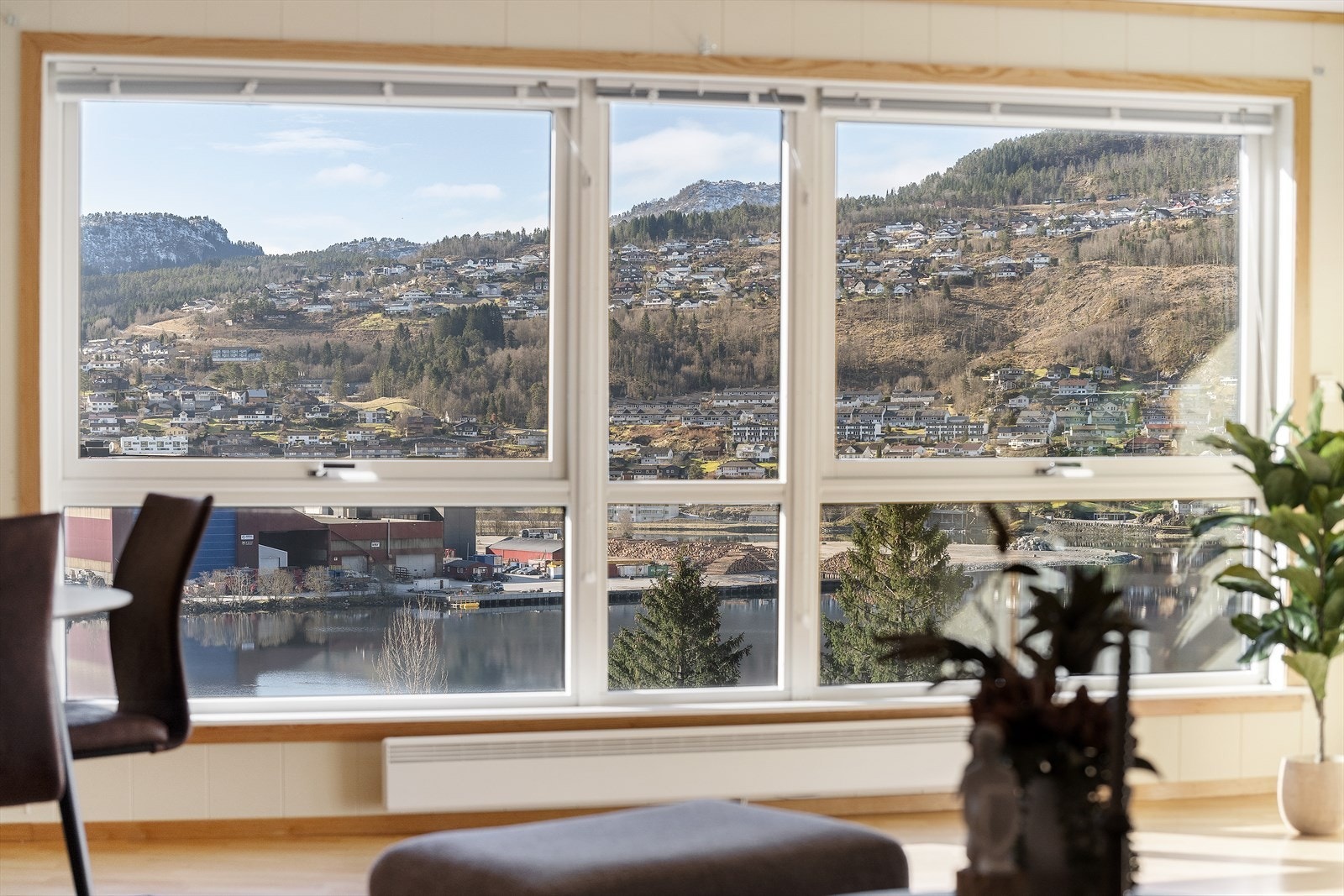 Flott utsikt fra stuevinduet! Galleribilde
