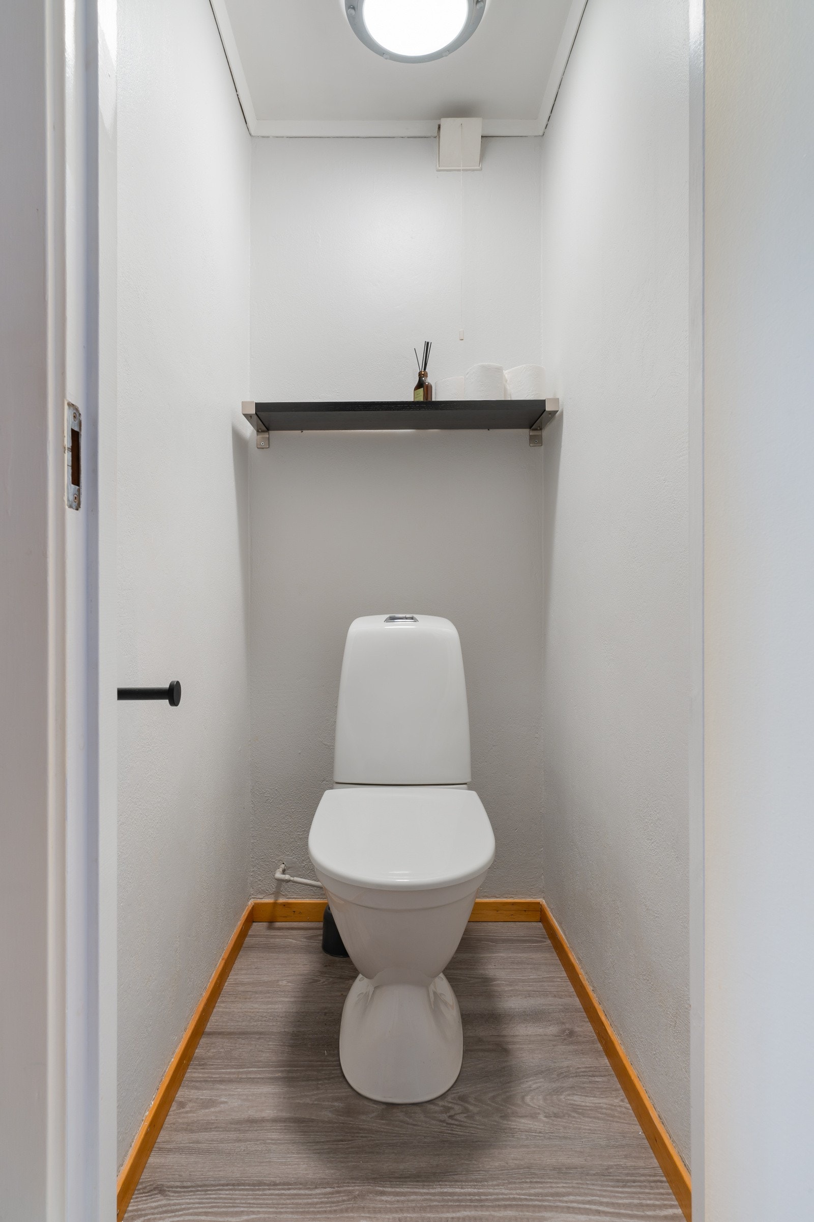 Separat toalettrom. Galleribilde