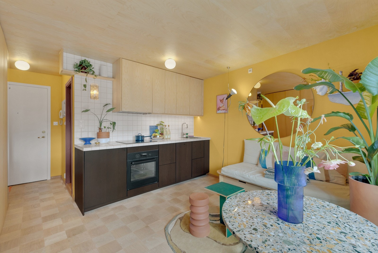 Leiligheten er pusset opp med utrolig fine material- og fargevalg. Galleribilde