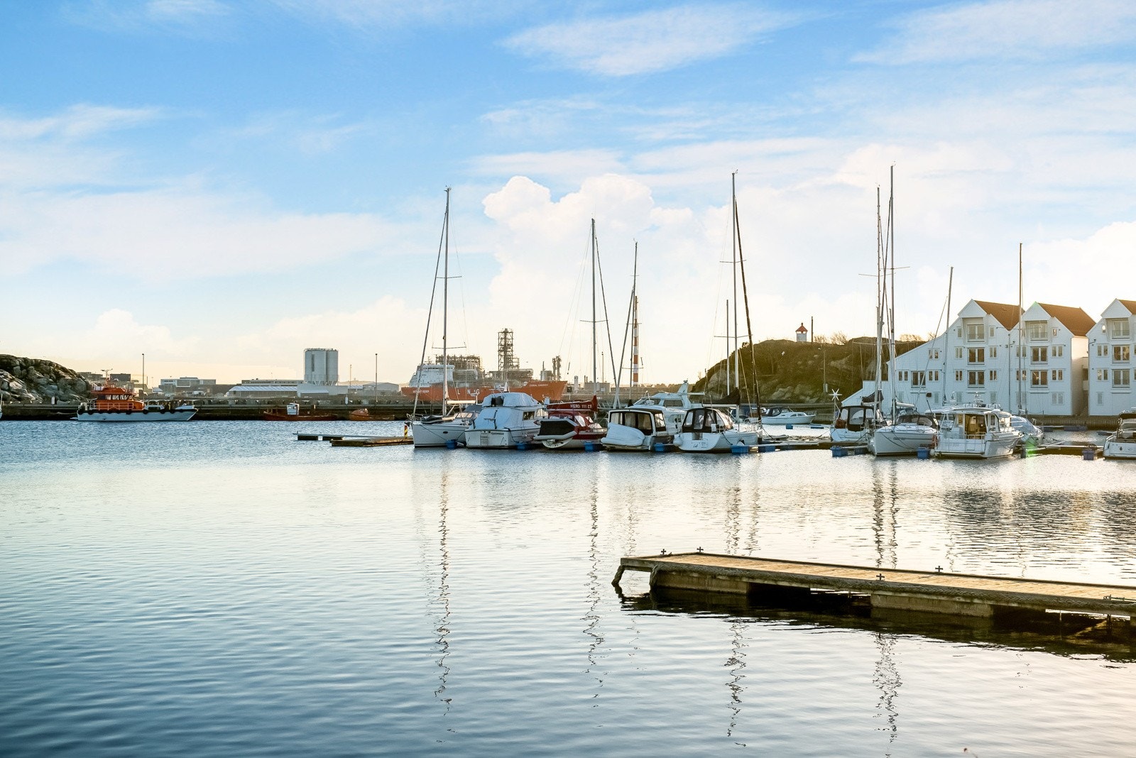 Idylliske Tananger Havn i gåavstand fra boligen. Galleribilde