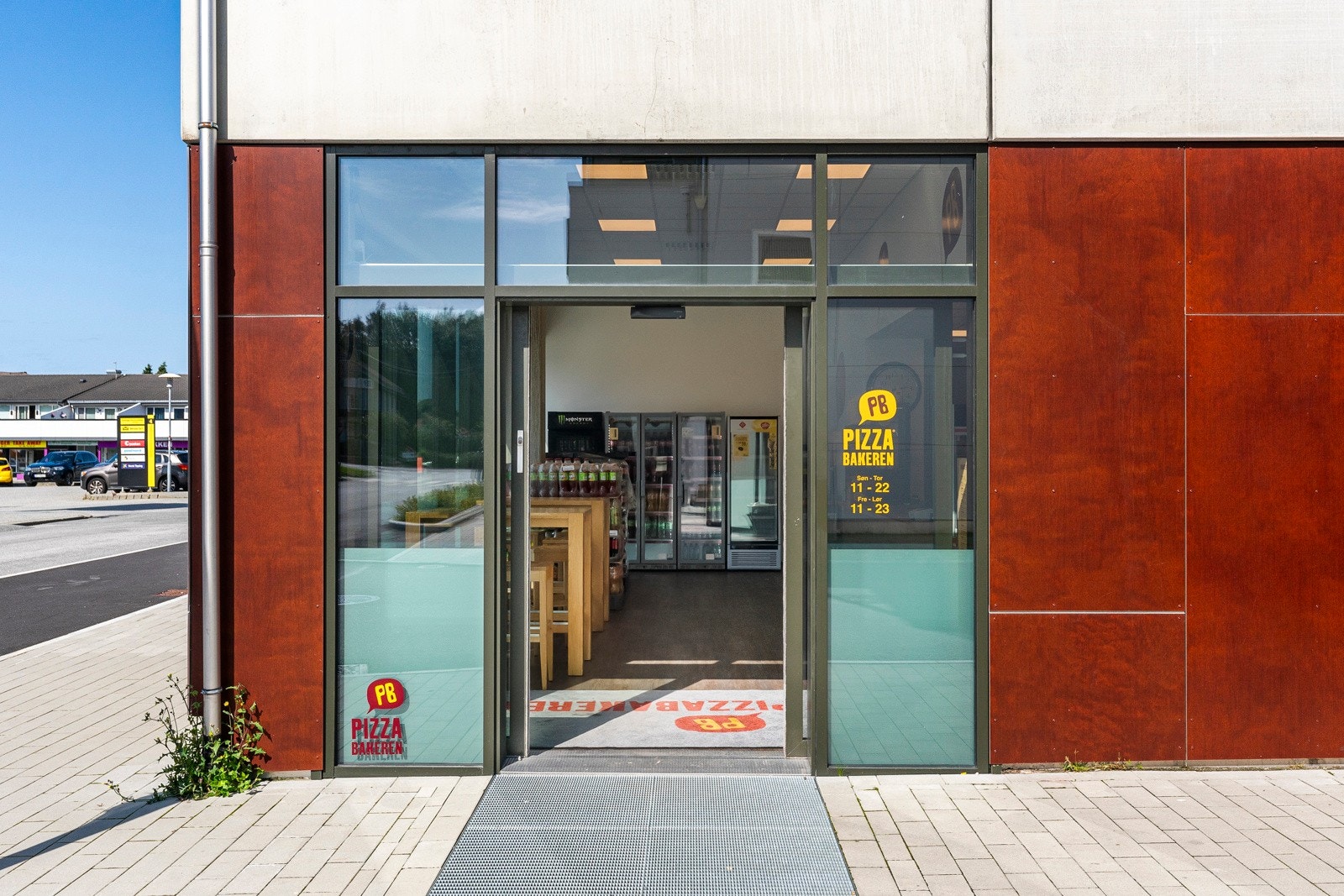 Tananger sentrum har et rikt utvalg av takeaway. Galleribilde