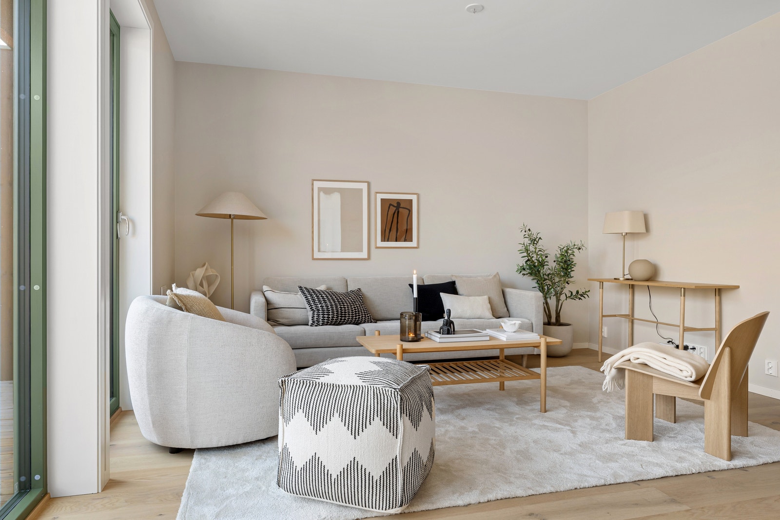 Velkommen til Ski Hageby. Et nytt, moderne rekkehus over to plan med god standard. Galleribilde