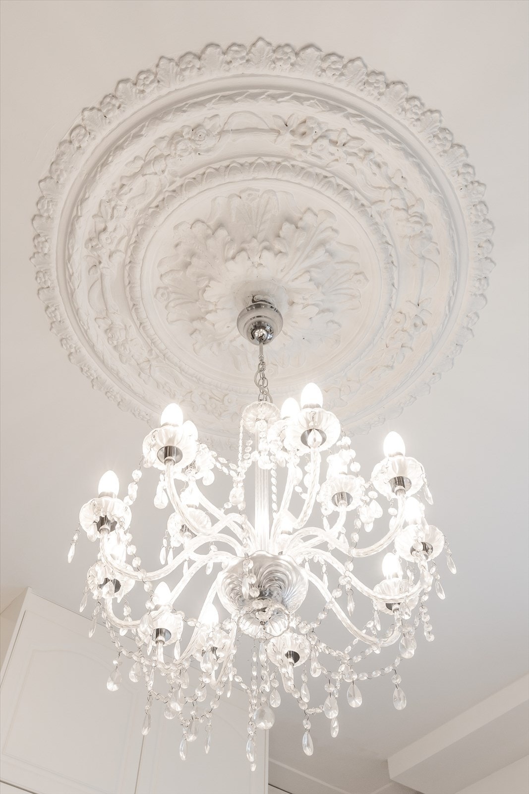 Bygget er oppført i 1894 med en lang og innholdsrik historie gjenspeilet i store detaljerte rosetter. Galleribilde